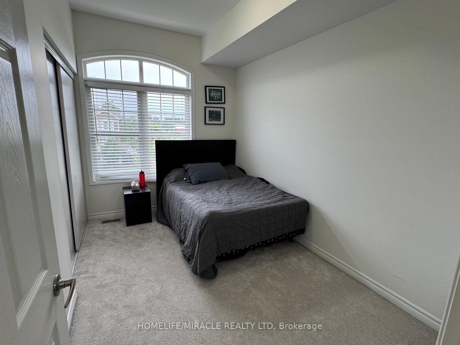 Photo 12 of 36 Outlook Terrace, Kitchener, Rosenburg — HOMEH