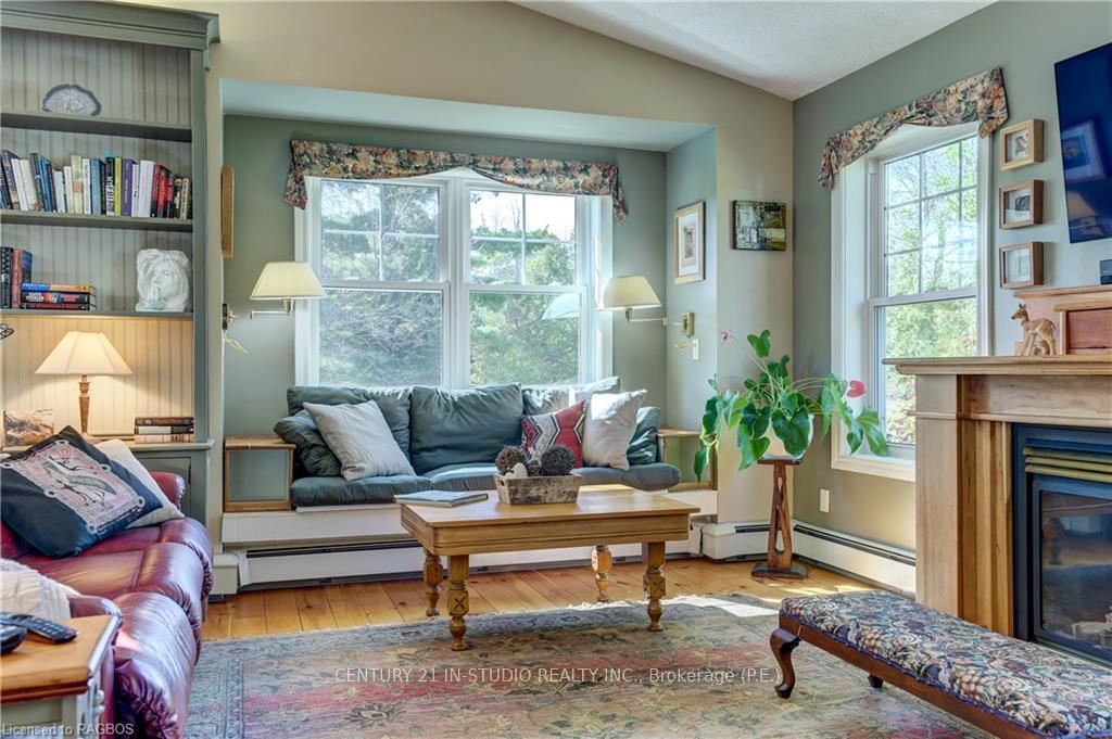 Photo 11 of 38 Sprucedale Drive, Kincardine — HOMEH