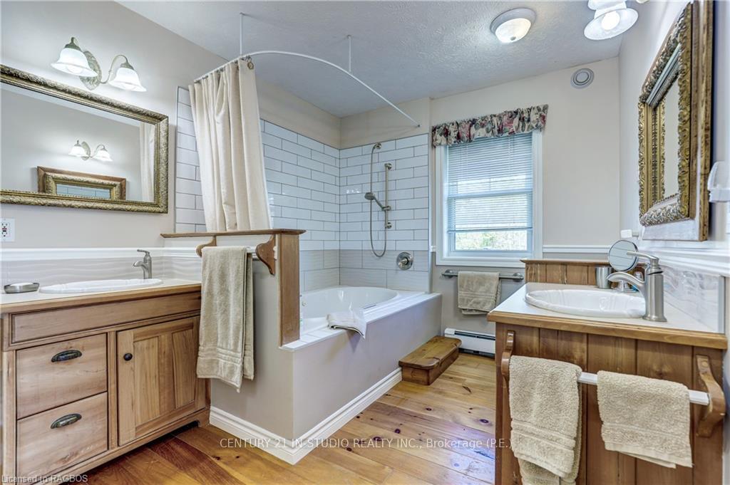 Photo 19 of 38 Sprucedale Drive, Kincardine — HOMEH