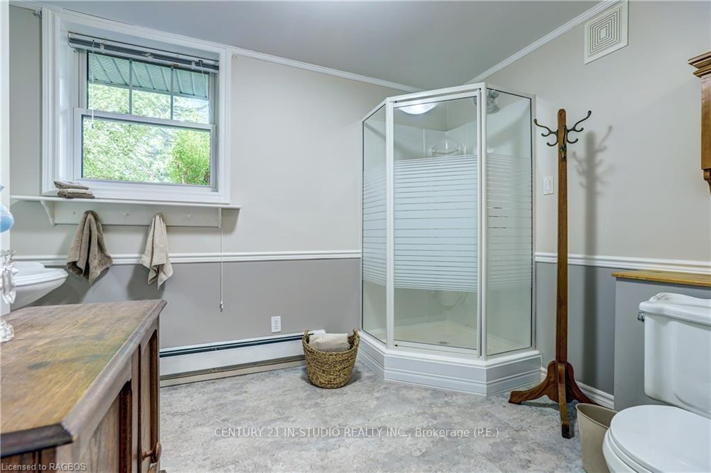 Photo 28 of 38 Sprucedale Drive, Kincardine — HOMEH