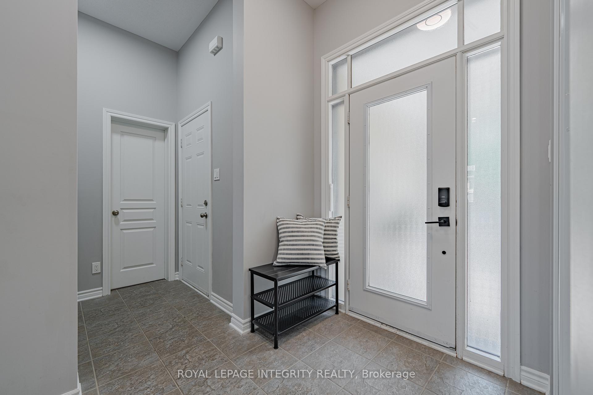 Photo 4 of 1121 Tischart Crescent, Ottawa, Kanata - Kanata Lakes/Heritage Hills — HOMEH