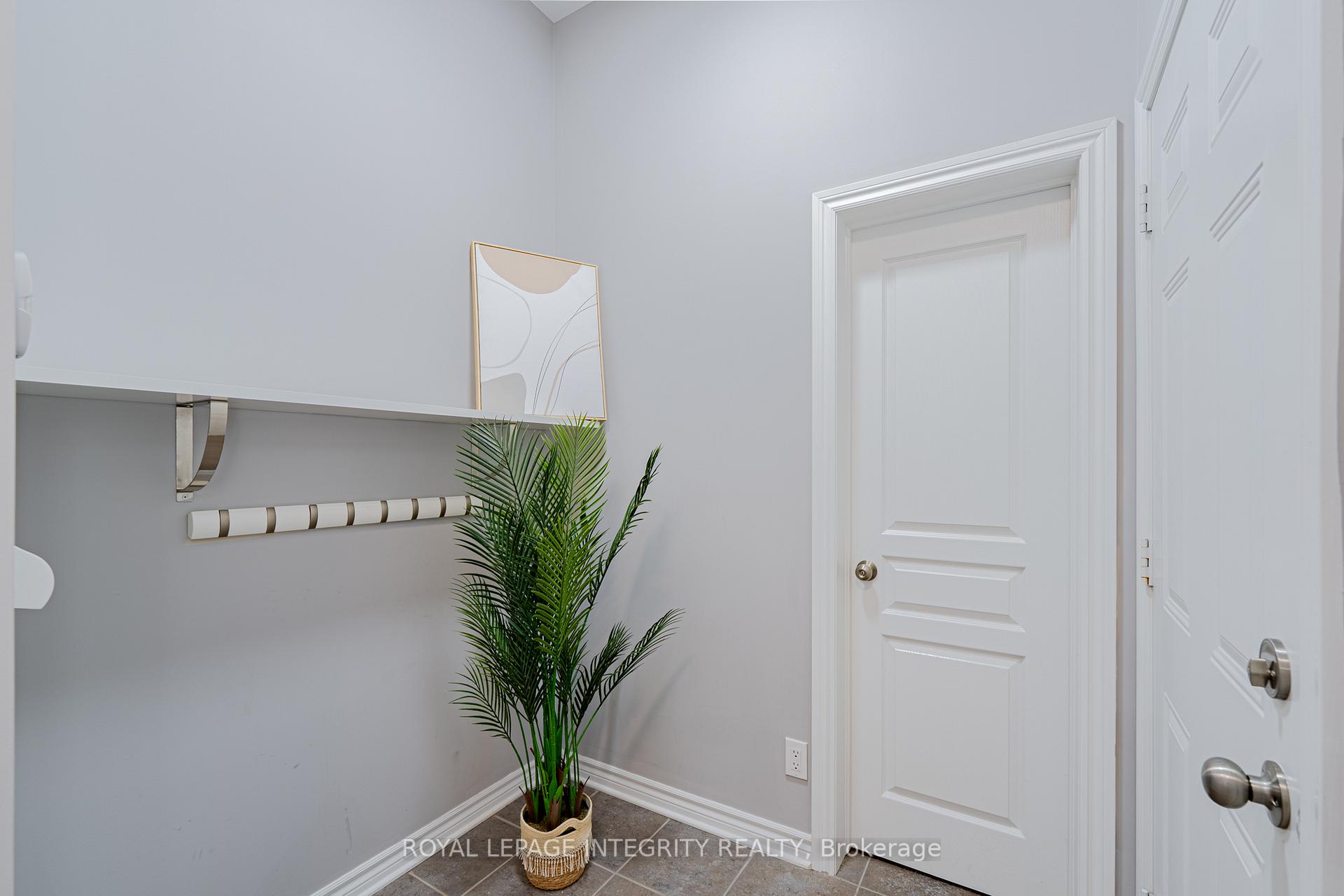Photo 7 of 1121 Tischart Crescent, Ottawa, Kanata - Kanata Lakes/Heritage Hills — HOMEH
