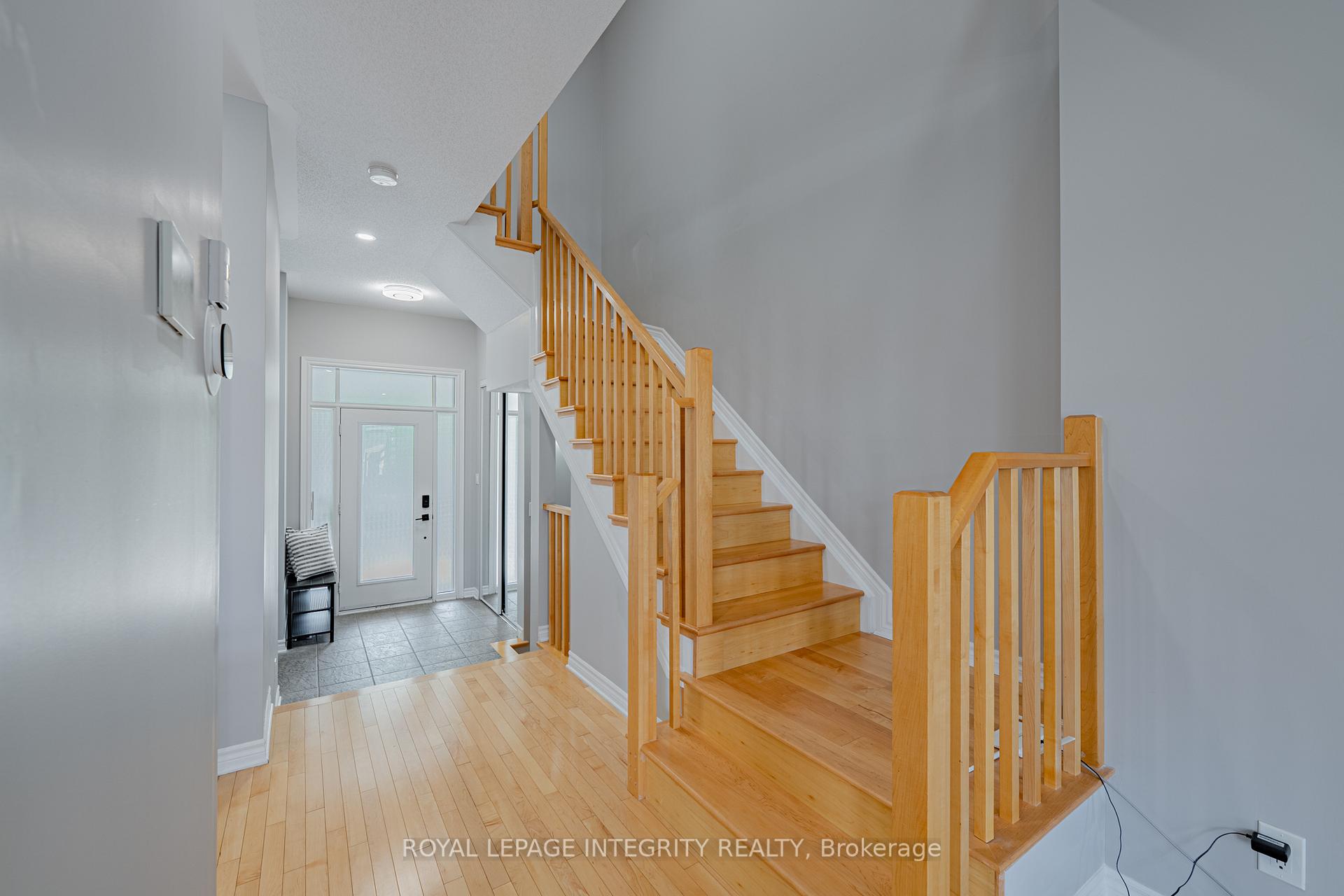 Photo 9 of 1121 Tischart Crescent, Ottawa, Kanata - Kanata Lakes/Heritage Hills — HOMEH