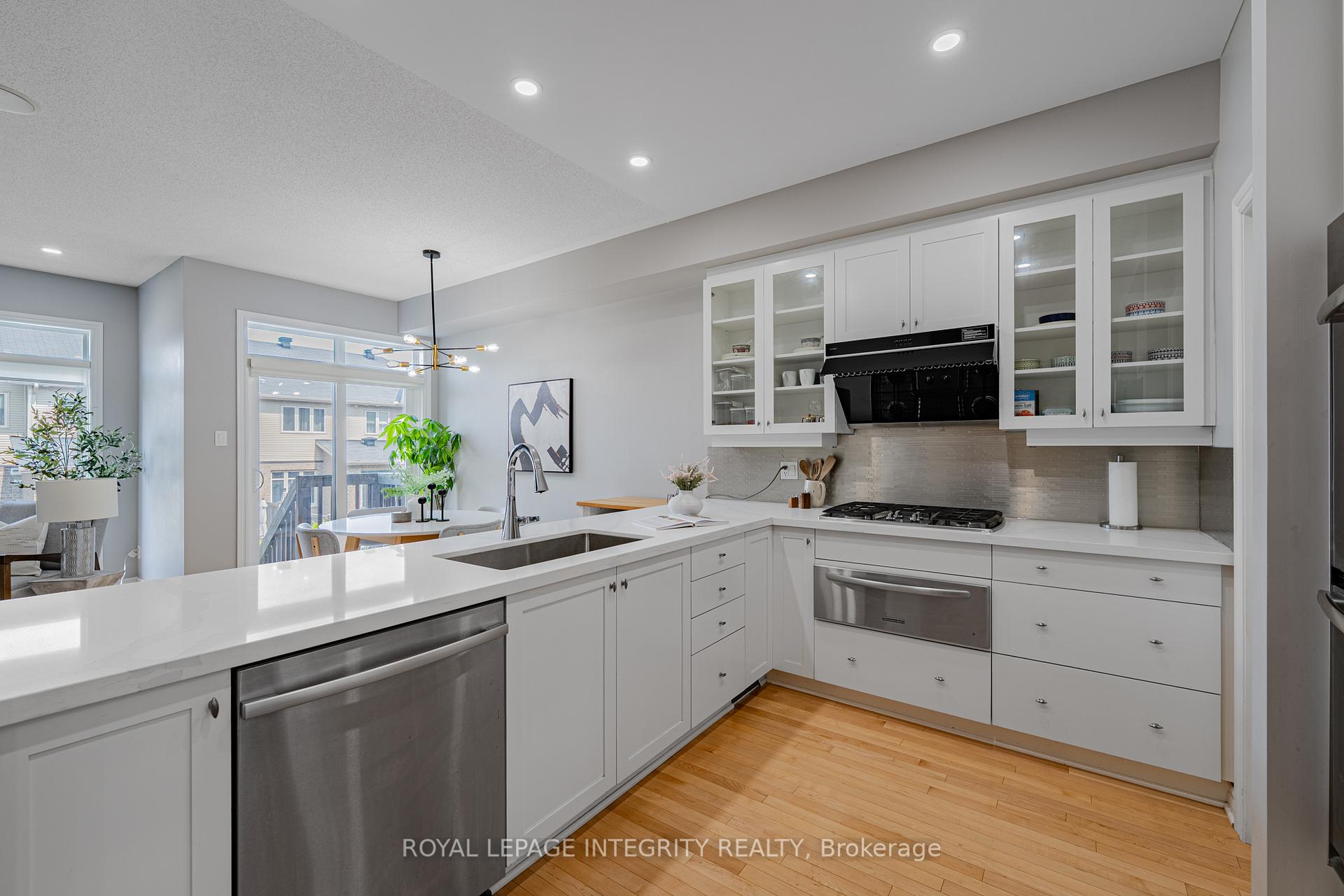 Photo 11 of 1121 Tischart Crescent, Ottawa, Kanata - Kanata Lakes/Heritage Hills — HOMEH