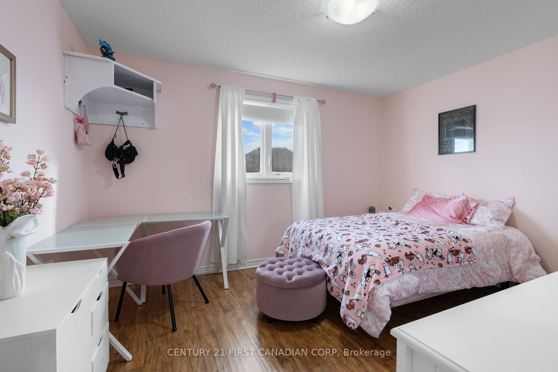 Photo 35 of 116 Radcliffe Crescent, Lucan Biddulph, Lucan — HOMEH