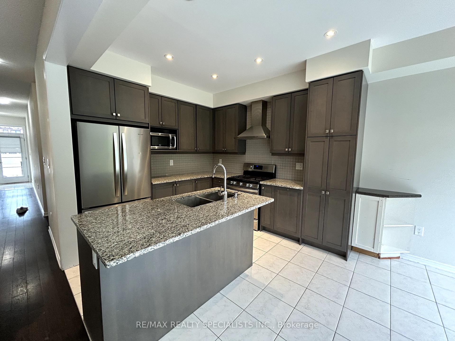 Photo 7 of 243 Bedrock Drive, Hamilton, Stoney Creek Mountain — HOMEH