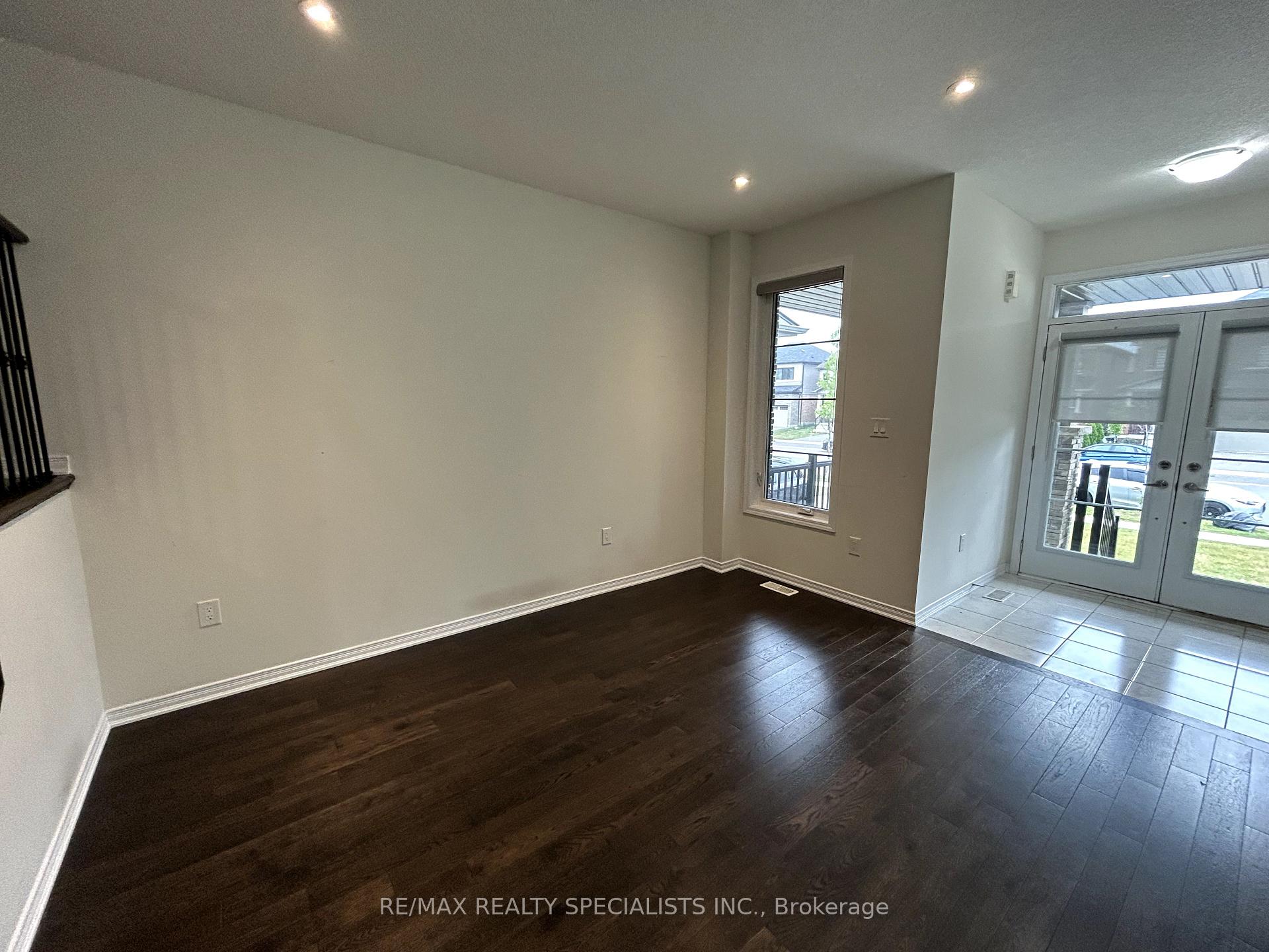 Photo 9 of 243 Bedrock Drive, Hamilton, Stoney Creek Mountain — HOMEH