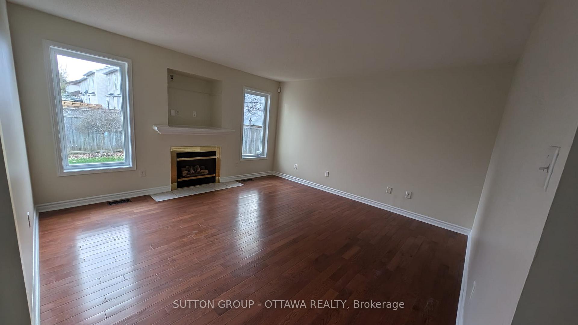 Photo 8 of 22 Westmeath Crescent, Ottawa, Kanata - Morgan's Grant/South March — HOMEH