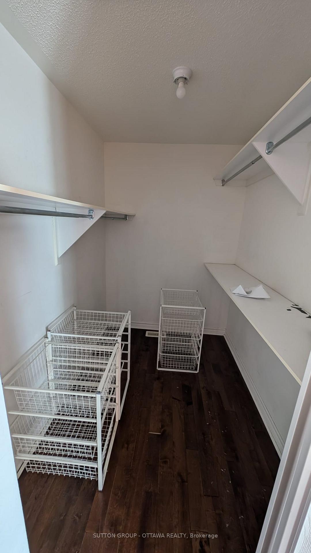 Photo 19 of 22 Westmeath Crescent, Ottawa, Kanata - Morgan's Grant/South March — HOMEH