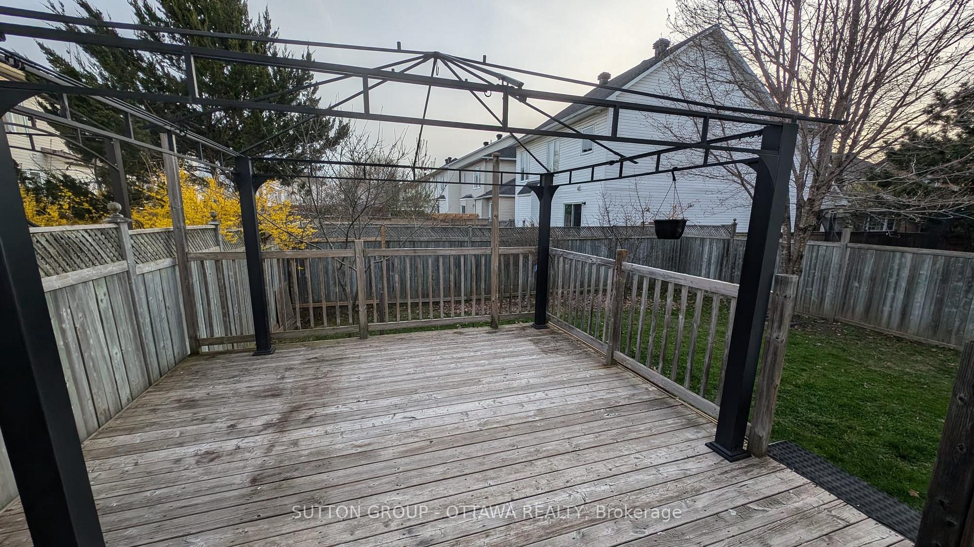 Photo 23 of 22 Westmeath Crescent, Ottawa, Kanata - Morgan's Grant/South March — HOMEH