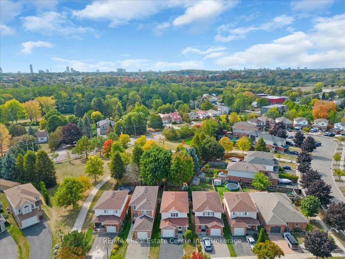 Photo 3 of 75 Marisa Street, Kitchener — HOMEH