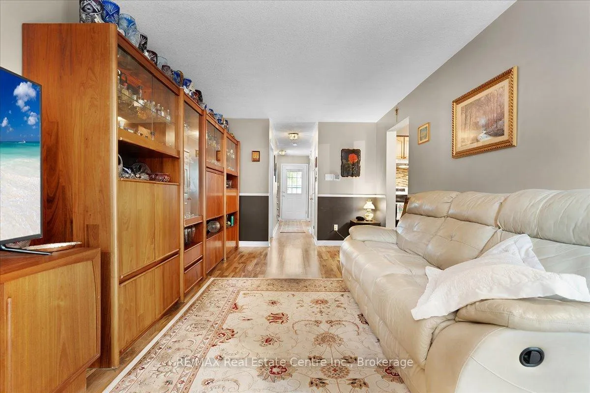 Photo 9 of 75 Marisa Street, Kitchener — HOMEH