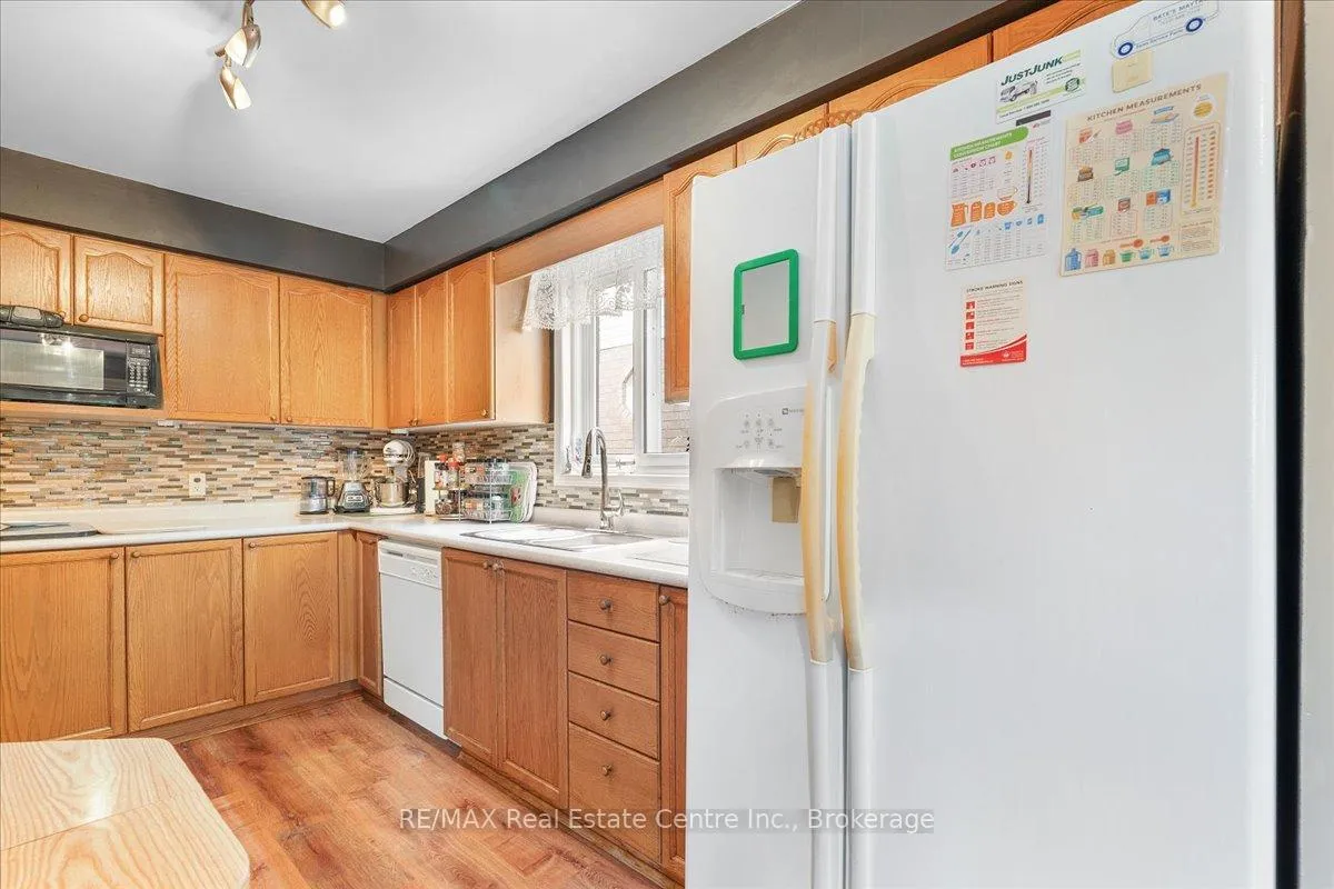 Photo 11 of 75 Marisa Street, Kitchener — HOMEH