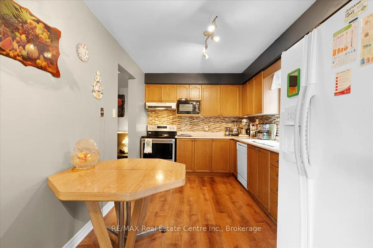 Photo 15 of 75 Marisa Street, Kitchener — HOMEH