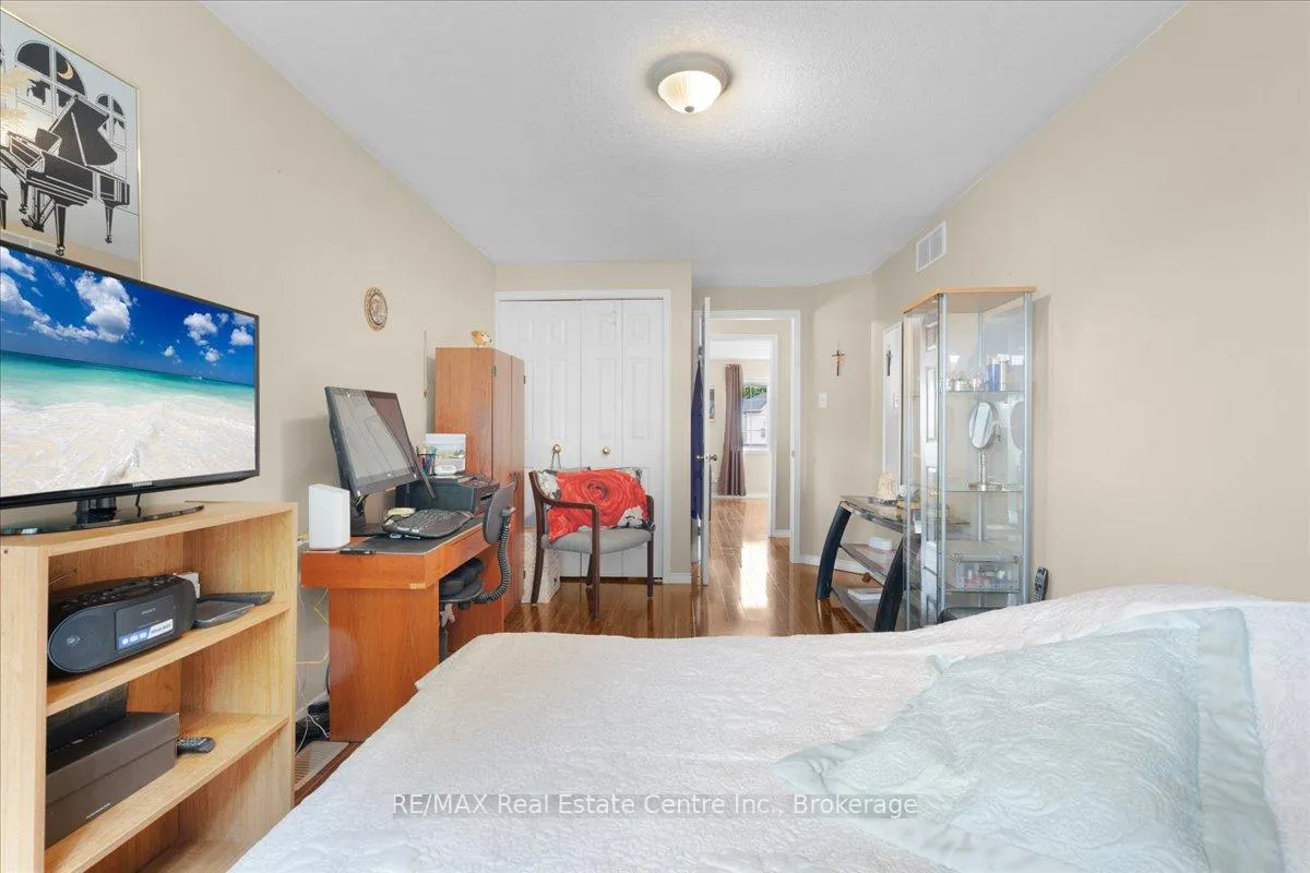 Photo 26 of 75 Marisa Street, Kitchener — HOMEH