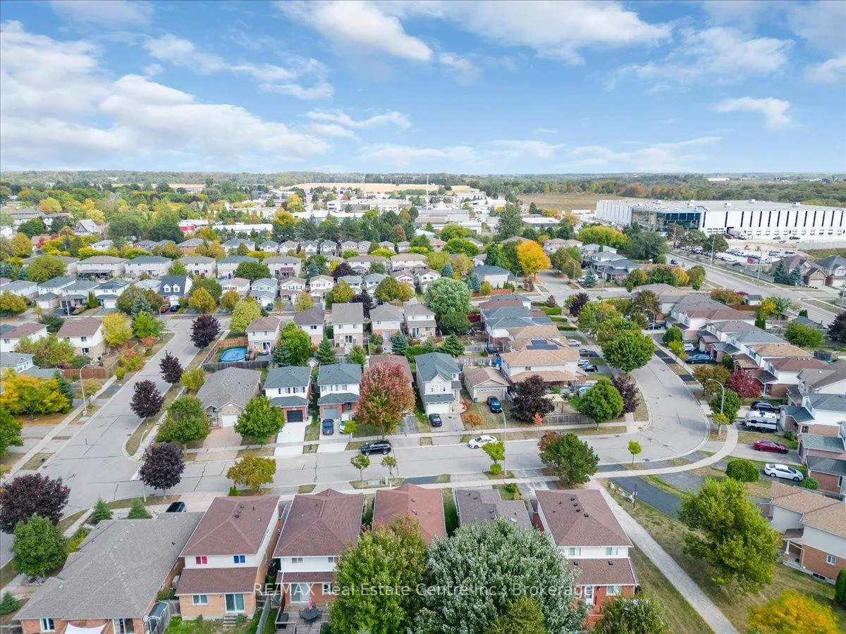 Photo 36 of 75 Marisa Street, Kitchener — HOMEH