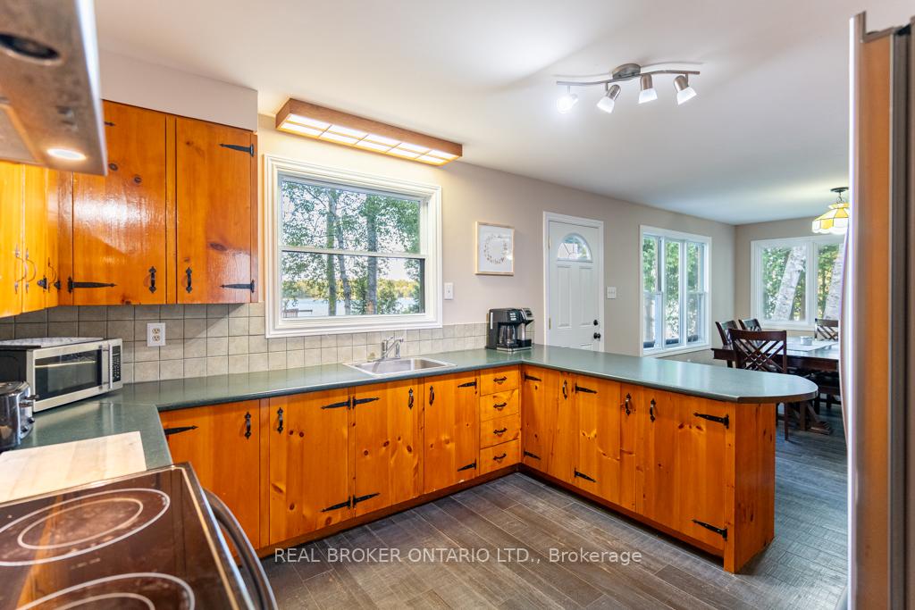 Photo 5 of 1394 Snye Road, Lanark Highlands, Lanark Highlands (Darling) Twp — HOMEH