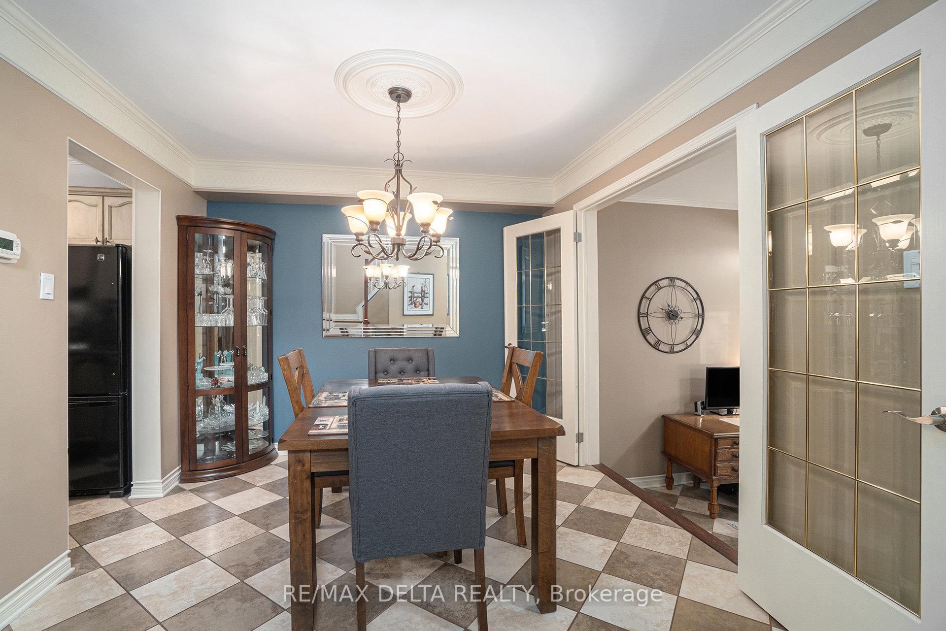 Photo 10 of 84 Piper Crescent, Ottawa, Kanata - Morgan's Grant/South March — HOMEH