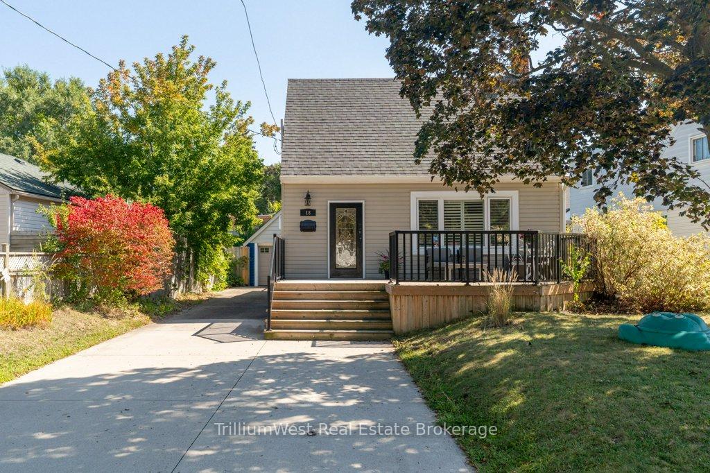 Photo 2 of 18 St. Clair Avenue, Kitchener — HOMEH