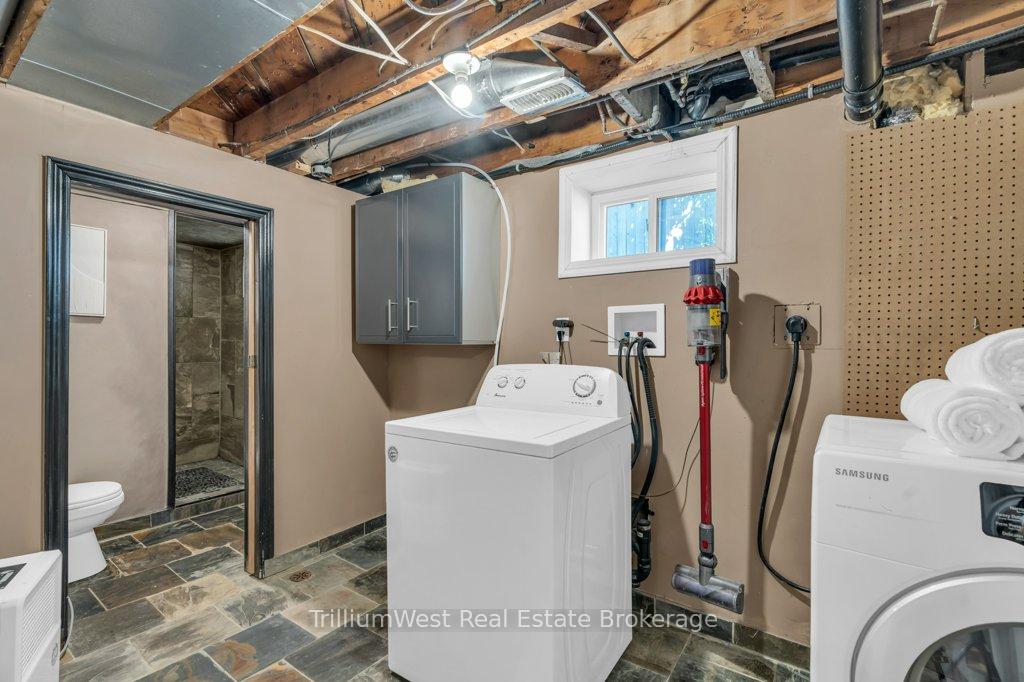 Photo 33 of 18 St. Clair Avenue, Kitchener — HOMEH