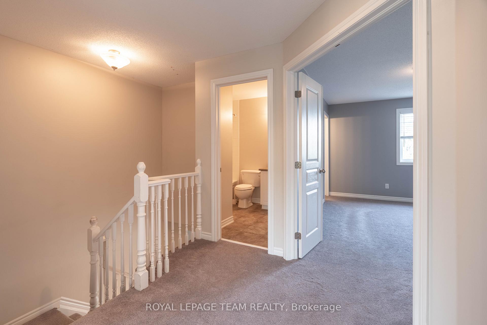 Photo 16 of 238 Tandalee Crescent, Ottawa, Kanata - Emerald Meadows/Trailwest — HOMEH