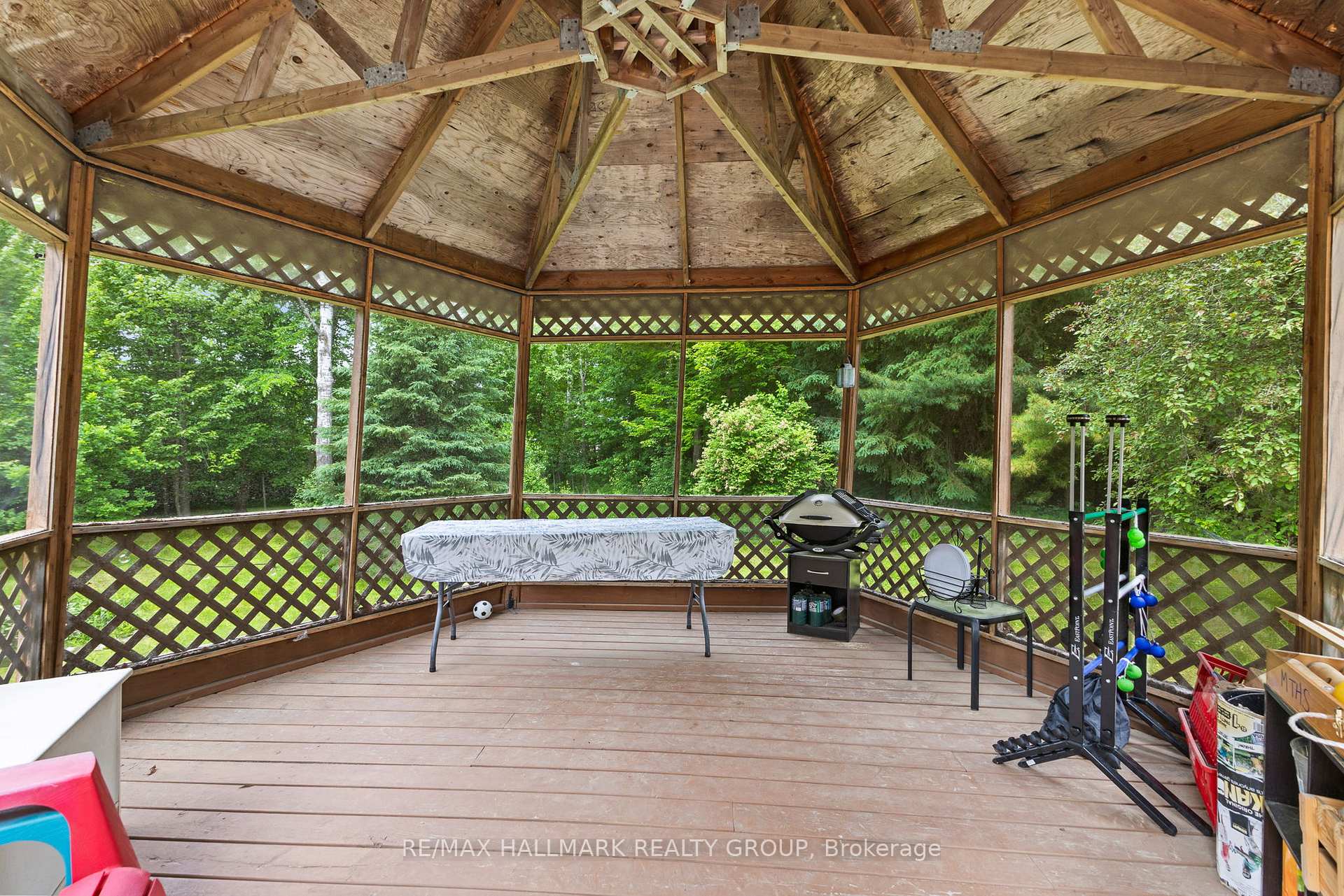 Photo 41 of 1106 Rideau Bend Crescent, Ottawa, Manotick East to Manotick Station — HOMEH