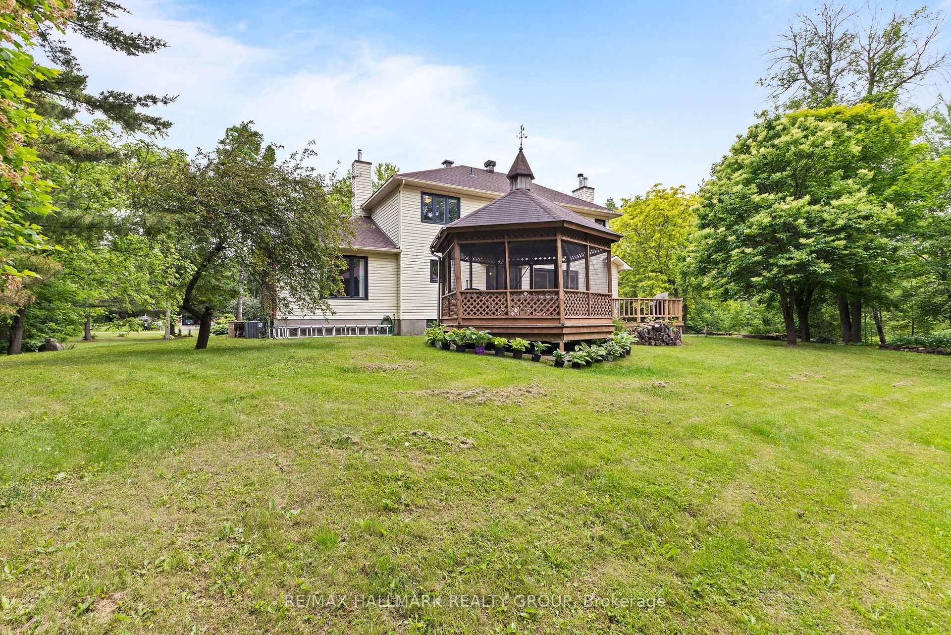 Photo 43 of 1106 Rideau Bend Crescent, Ottawa, Manotick East to Manotick Station — HOMEH