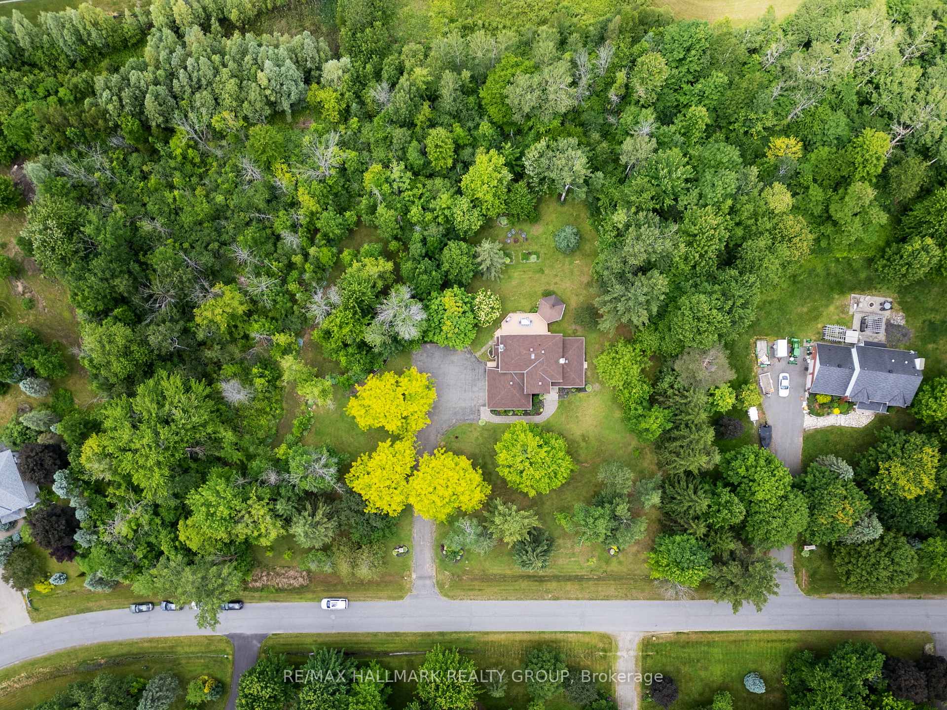 Photo 48 of 1106 Rideau Bend Crescent, Ottawa, Manotick East to Manotick Station — HOMEH