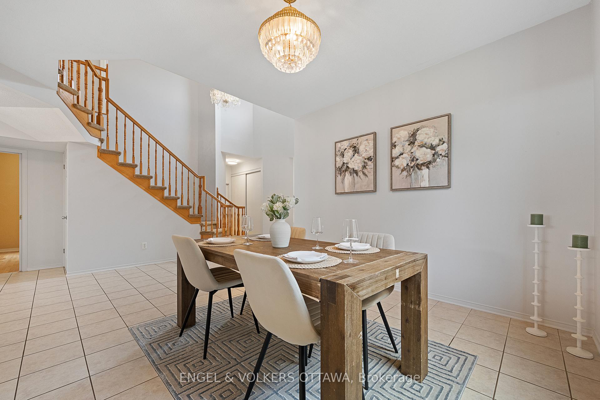 Photo 8 of 26 Redcar Crescent, Ottawa, Kanata - Morgan's Grant/South March — HOMEH