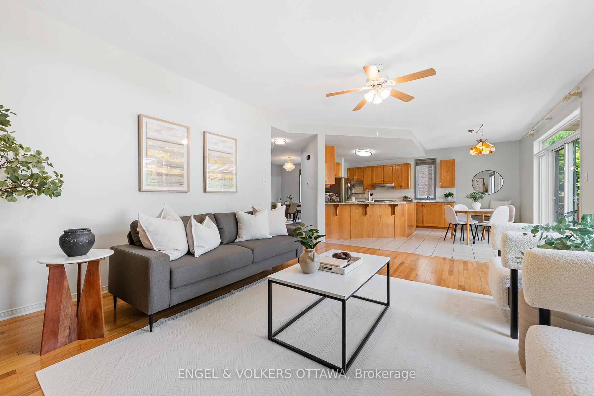 Photo 17 of 26 Redcar Crescent, Ottawa, Kanata - Morgan's Grant/South March — HOMEH
