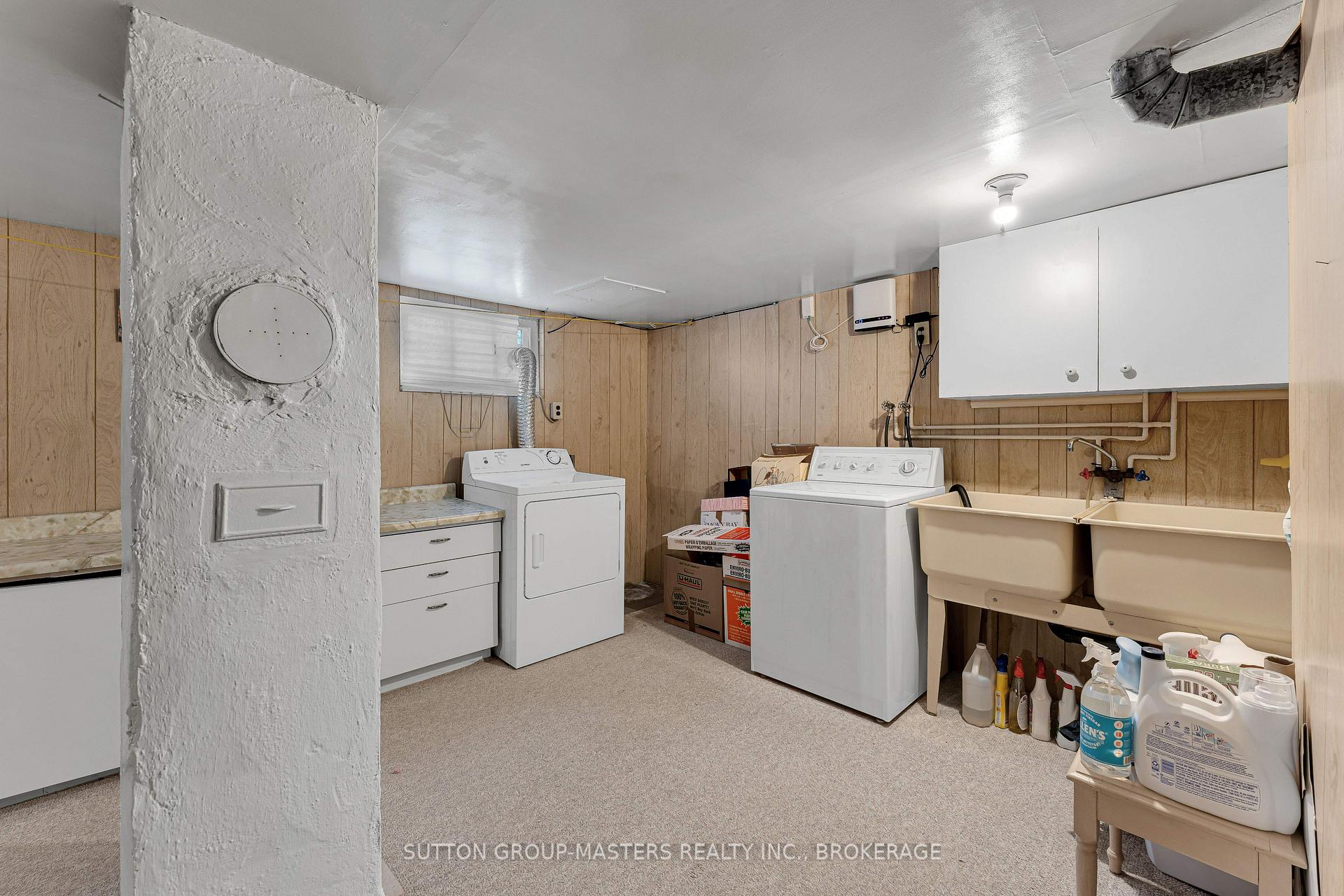 Photo 28 of 913 Victoria Street, Kingston, East of Sir John A. Blvd — HOMEH