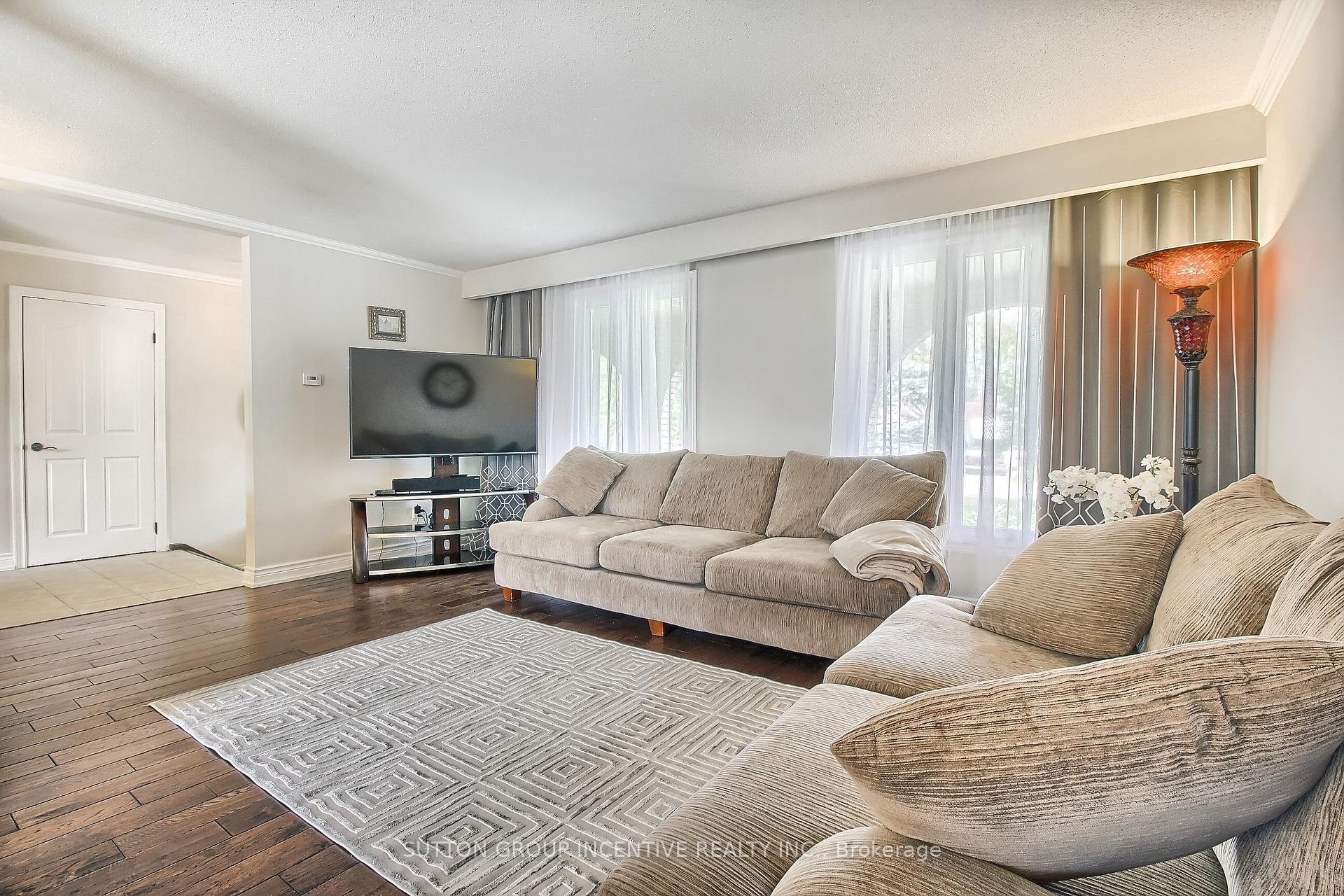 Photo 10 of 3352 Mason Drive, Innisfil, Rural Innisfil — HOMEH