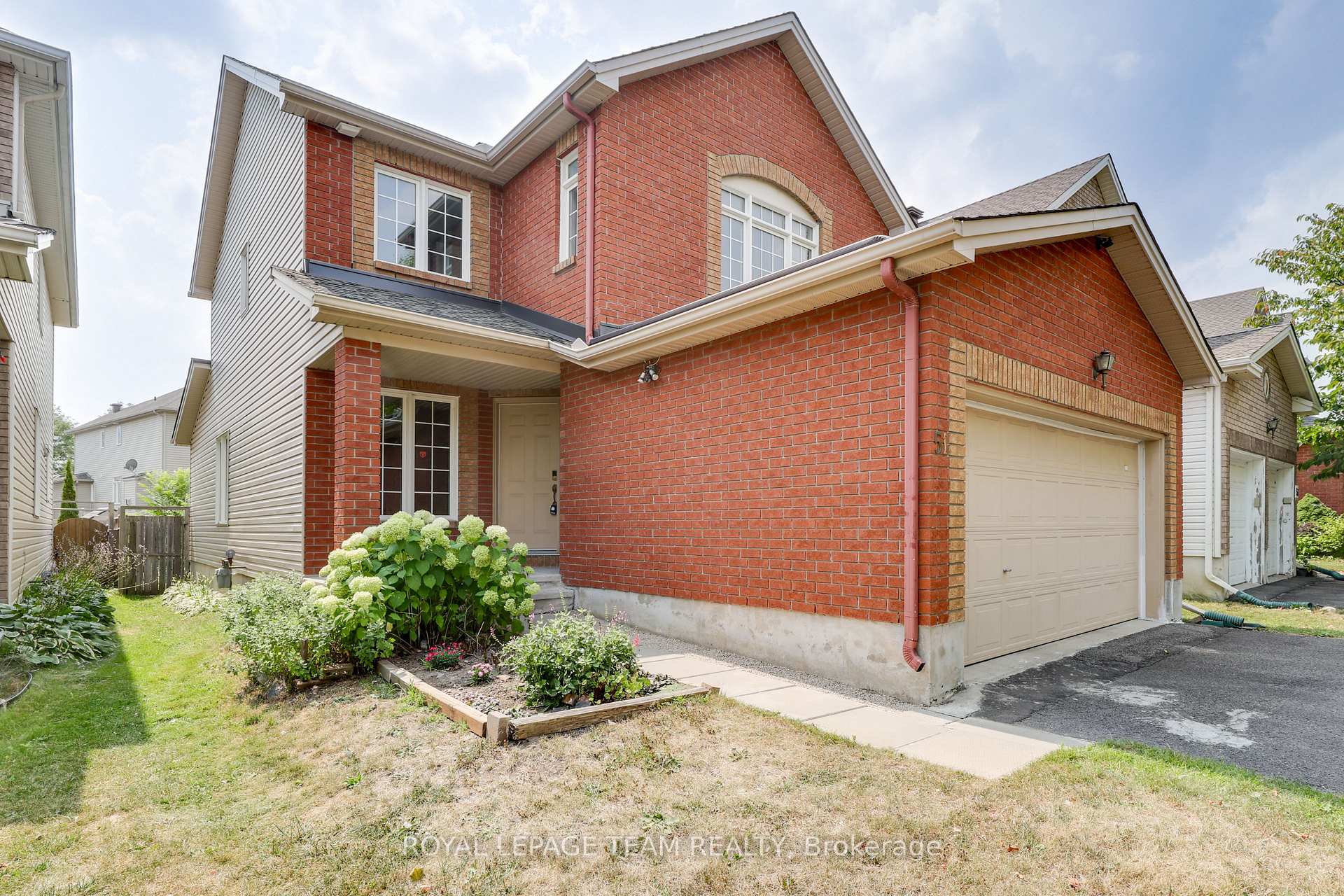 Photo 2 of 51 Stikine Drive, Ottawa, Kanata - Kanata Lakes/Heritage Hills — HOMEH