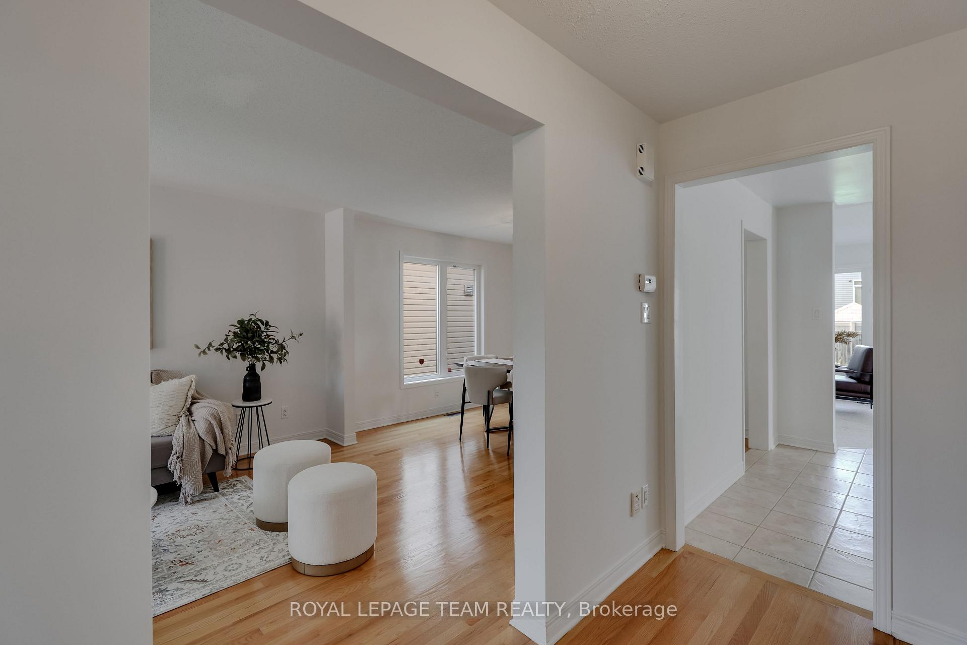 Photo 9 of 51 Stikine Drive, Ottawa, Kanata - Kanata Lakes/Heritage Hills — HOMEH