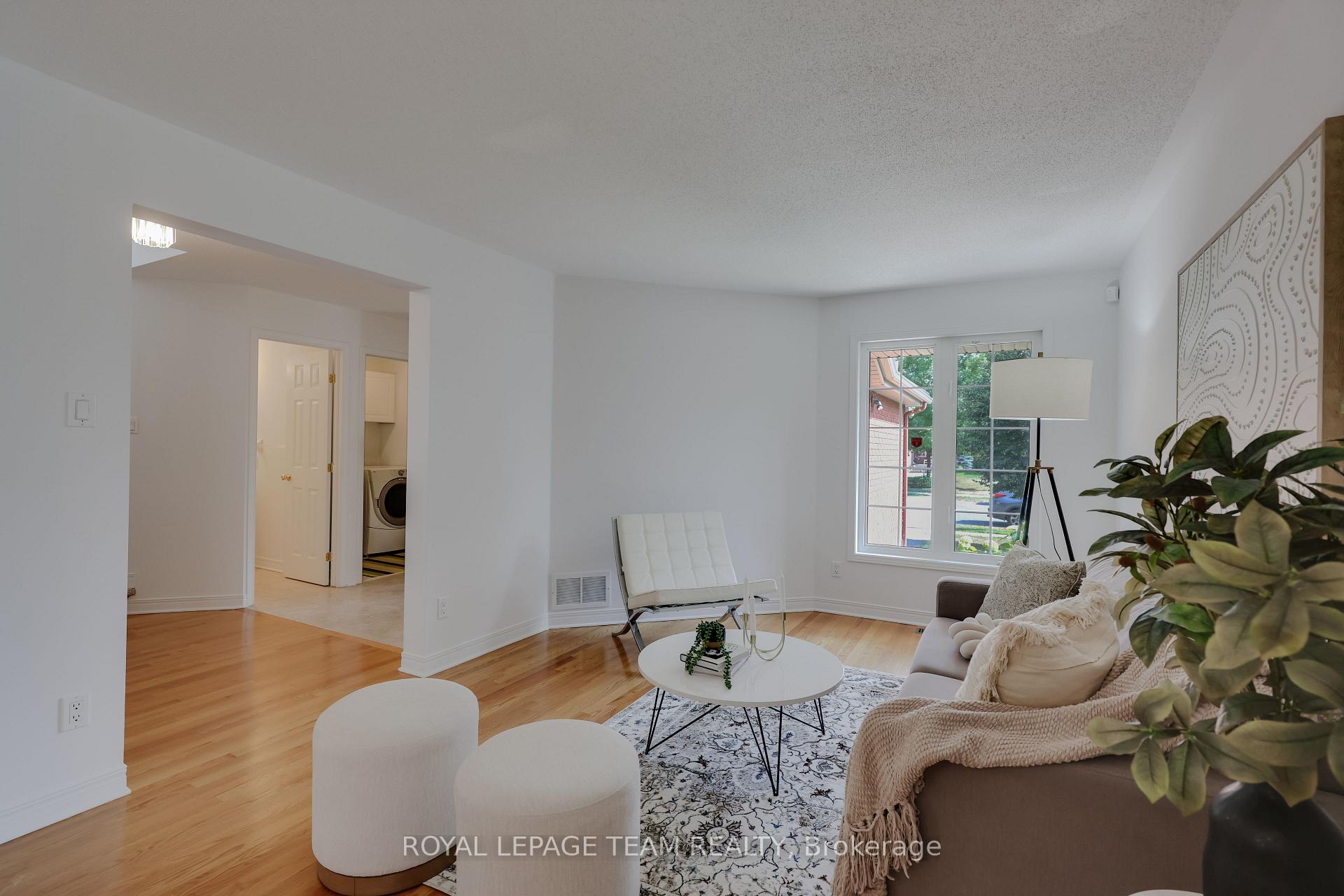 Photo 11 of 51 Stikine Drive, Ottawa, Kanata - Kanata Lakes/Heritage Hills — HOMEH