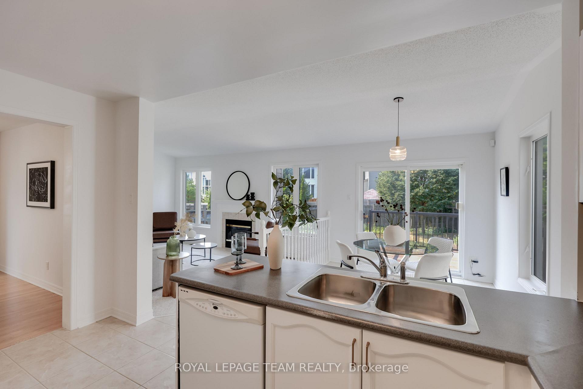 Photo 21 of 51 Stikine Drive, Ottawa, Kanata - Kanata Lakes/Heritage Hills — HOMEH