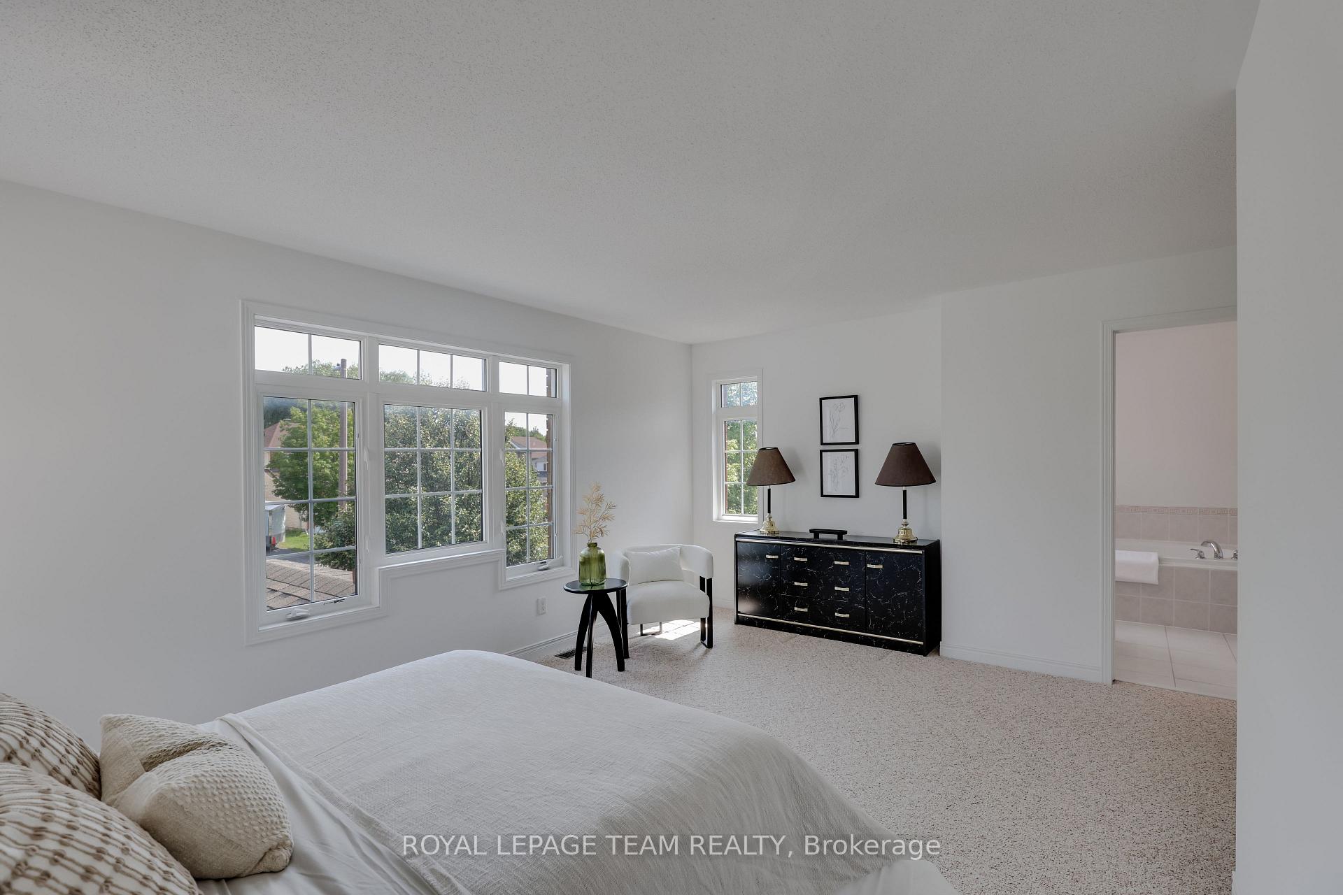 Photo 29 of 51 Stikine Drive, Ottawa, Kanata - Kanata Lakes/Heritage Hills — HOMEH