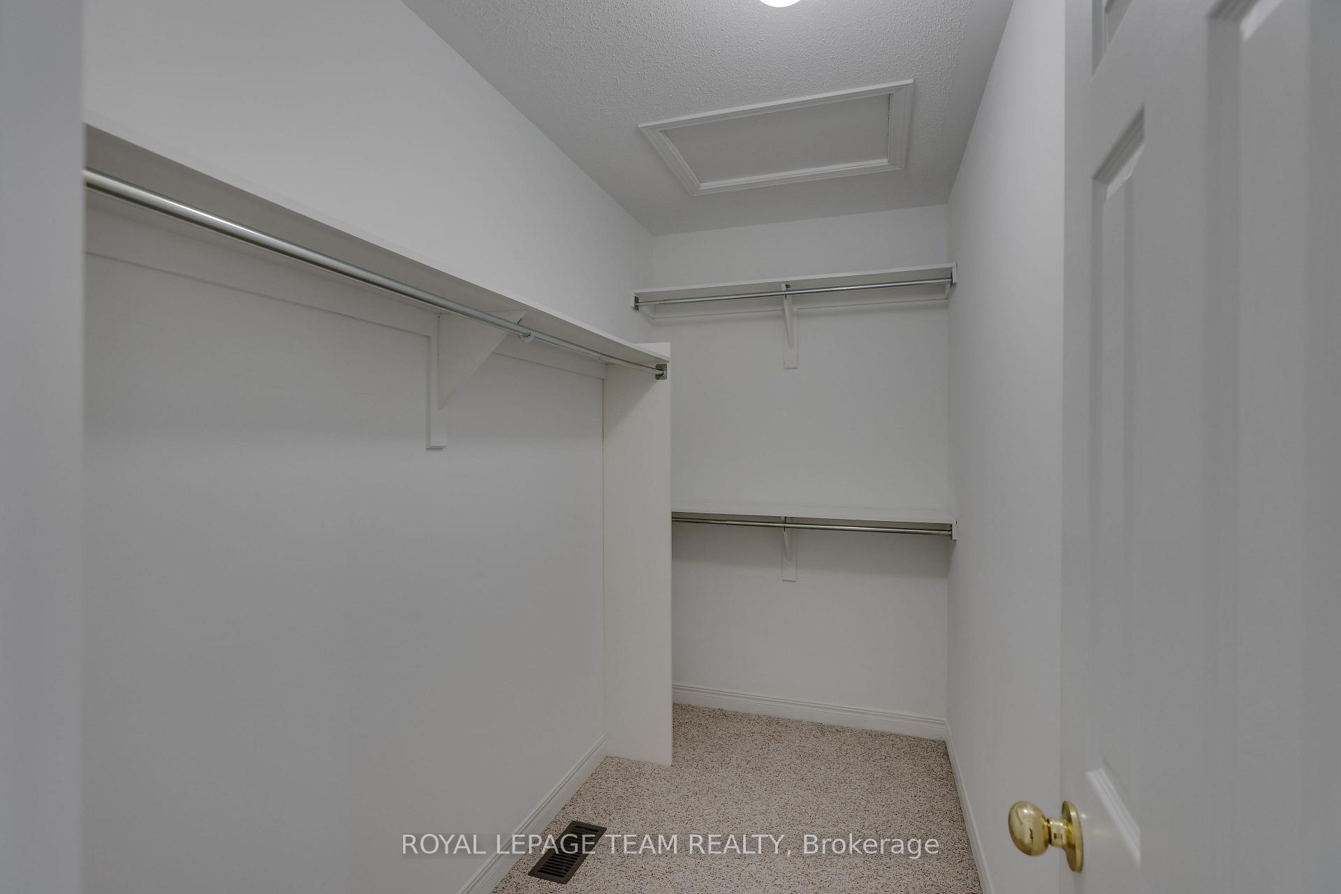 Photo 33 of 51 Stikine Drive, Ottawa, Kanata - Kanata Lakes/Heritage Hills — HOMEH