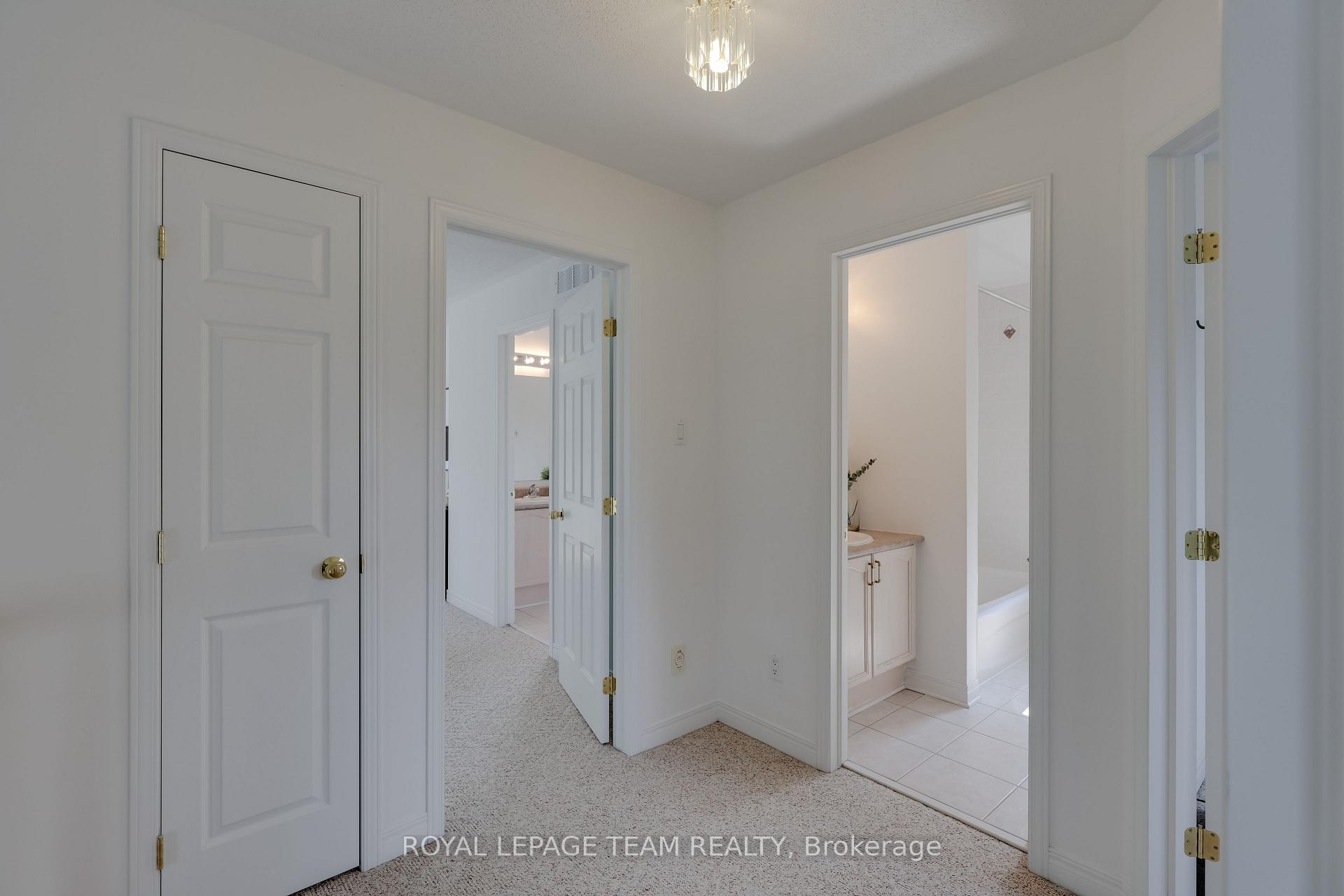 Photo 34 of 51 Stikine Drive, Ottawa, Kanata - Kanata Lakes/Heritage Hills — HOMEH