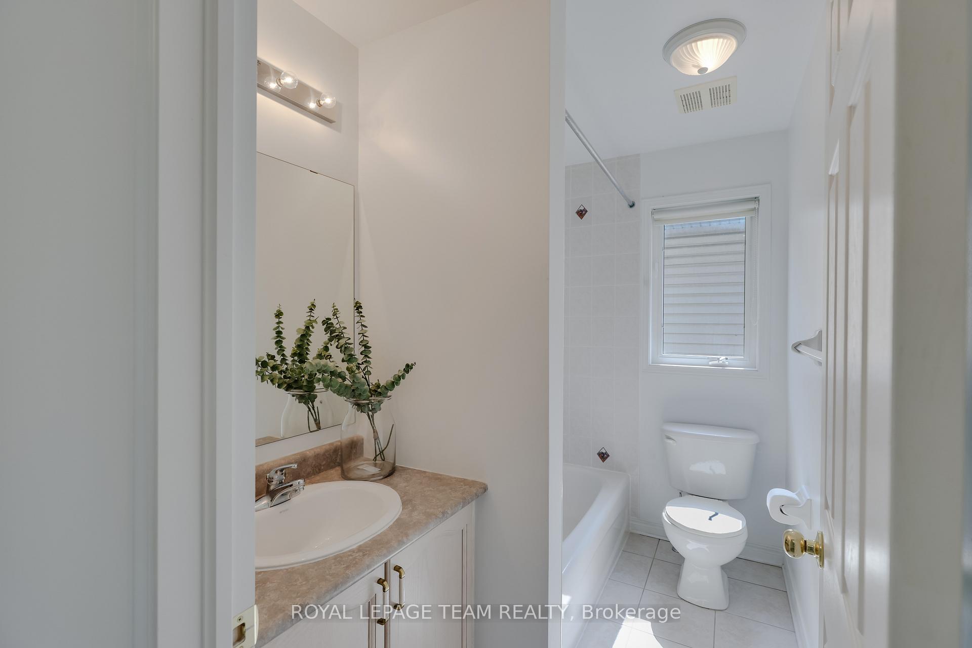 Photo 42 of 51 Stikine Drive, Ottawa, Kanata - Kanata Lakes/Heritage Hills — HOMEH