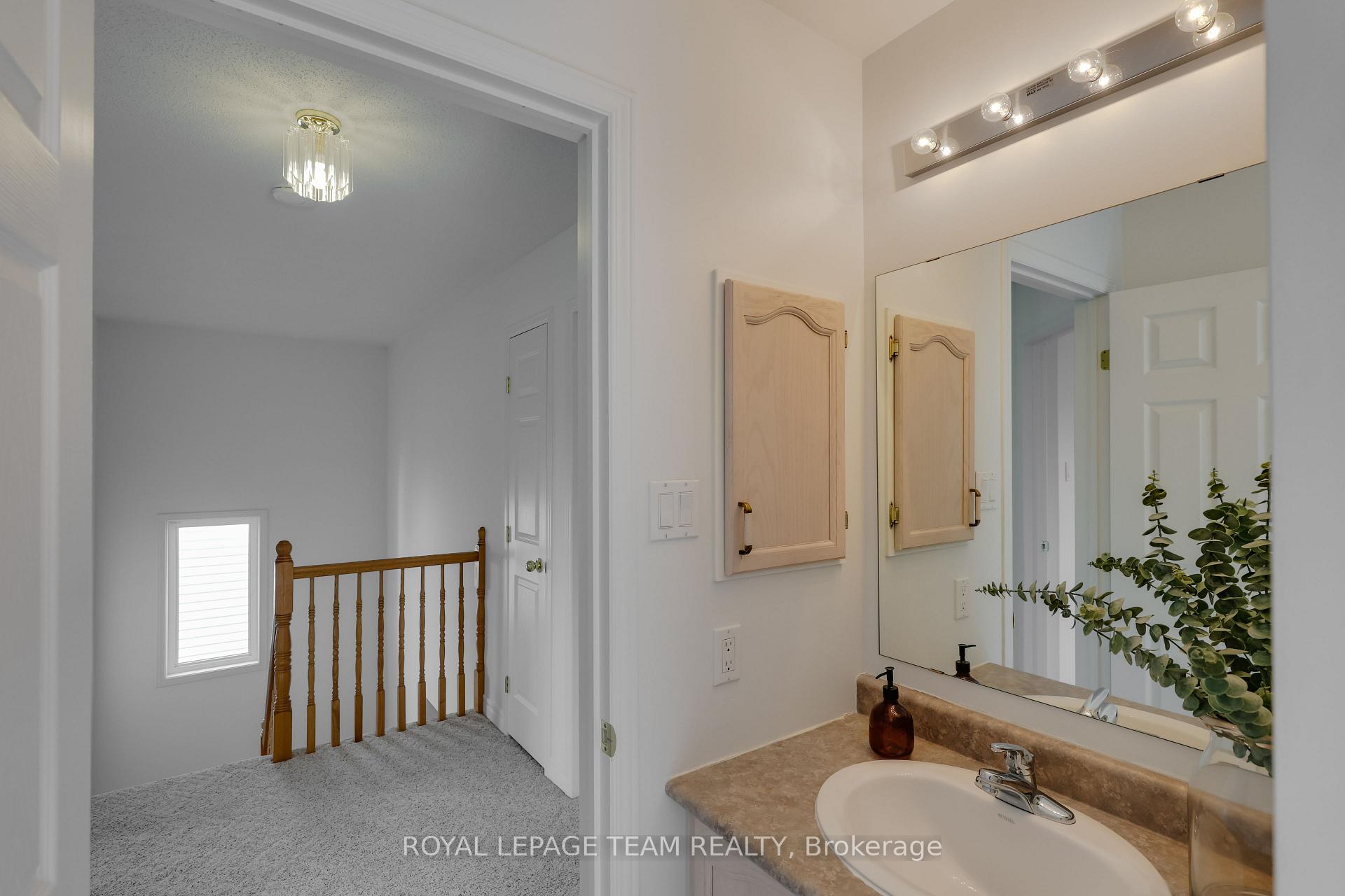 Photo 43 of 51 Stikine Drive, Ottawa, Kanata - Kanata Lakes/Heritage Hills — HOMEH