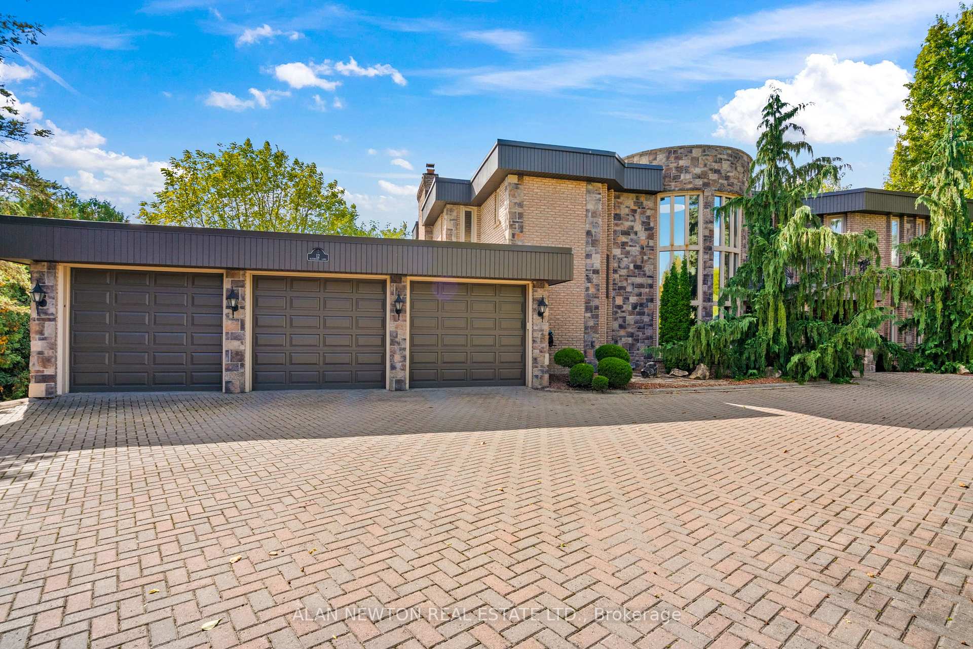 Photo 8 of 12 Blueberry Lane, King, King City — HOMEH