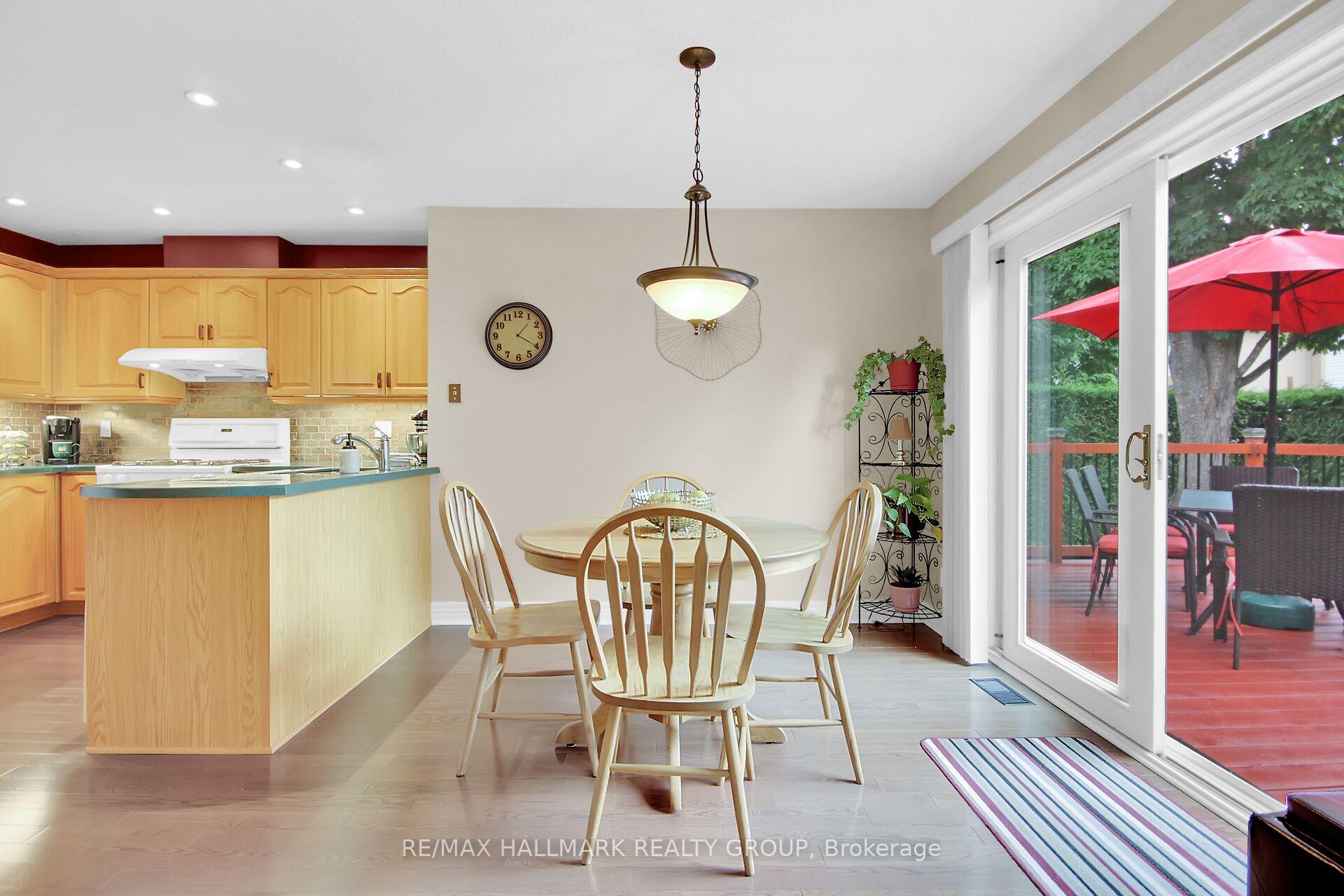 Photo 15 of 30 Langford Crescent, Ottawa, Kanata - Kanata Lakes/Heritage Hills — HOMEH