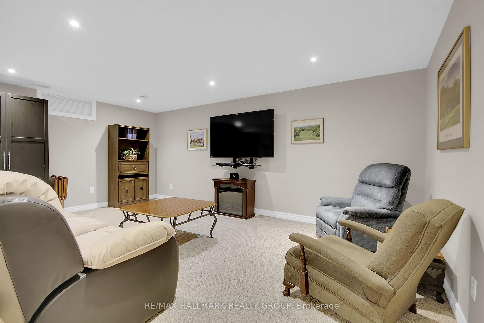 Photo 29 of 30 Langford Crescent, Ottawa, Kanata - Kanata Lakes/Heritage Hills — HOMEH