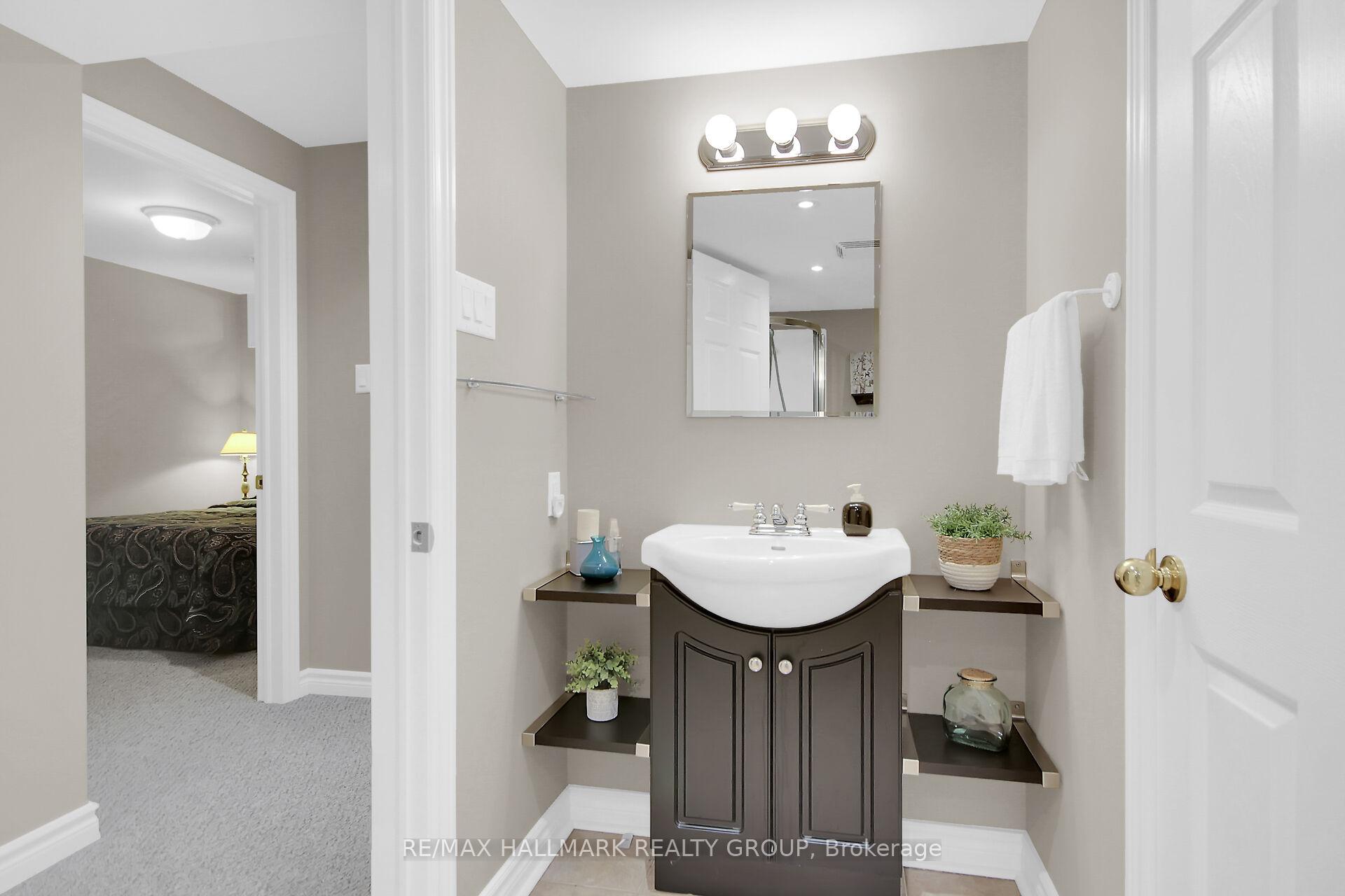 Photo 37 of 30 Langford Crescent, Ottawa, Kanata - Kanata Lakes/Heritage Hills — HOMEH