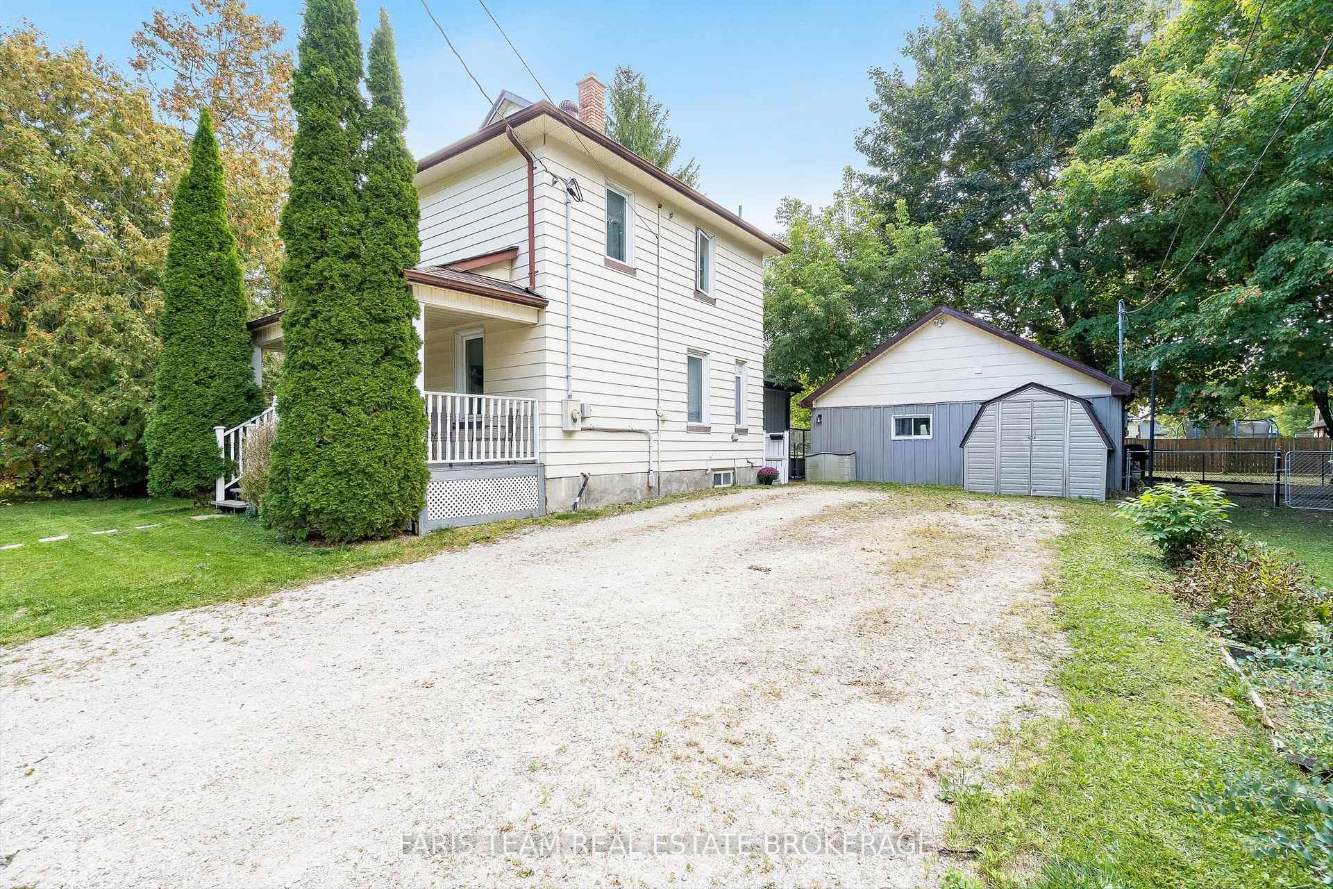 Photo 2 of 3 John Drive, Innisfil, Cookstown — HOMEH