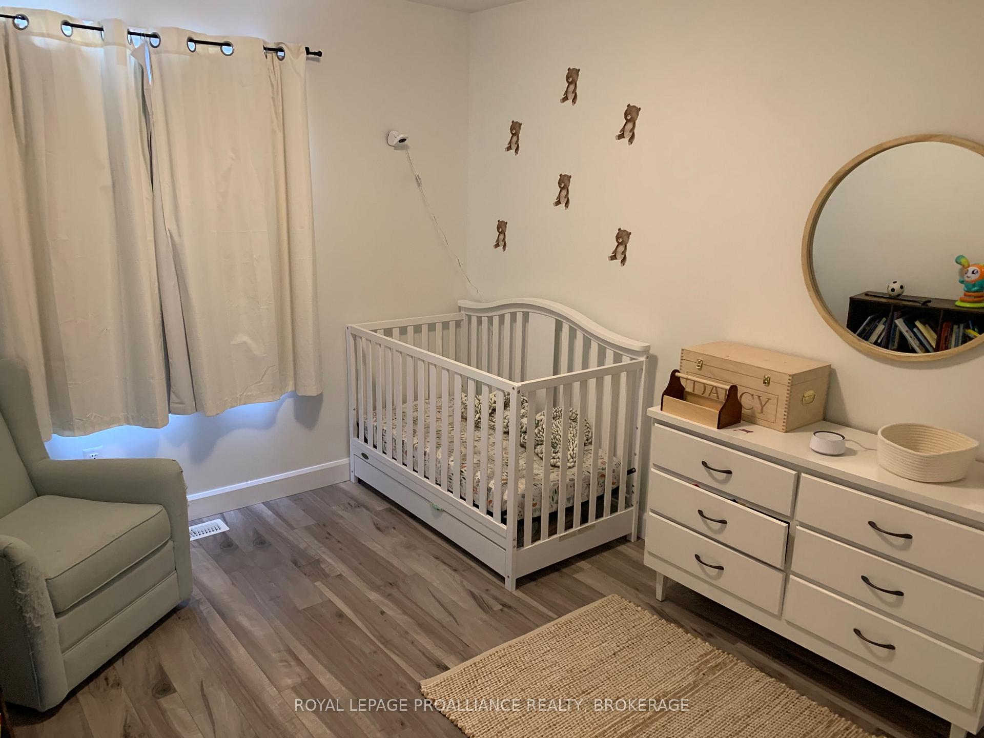 Photo 19 of 115 Superior Drive, Loyalist, Amherstview — HOMEH