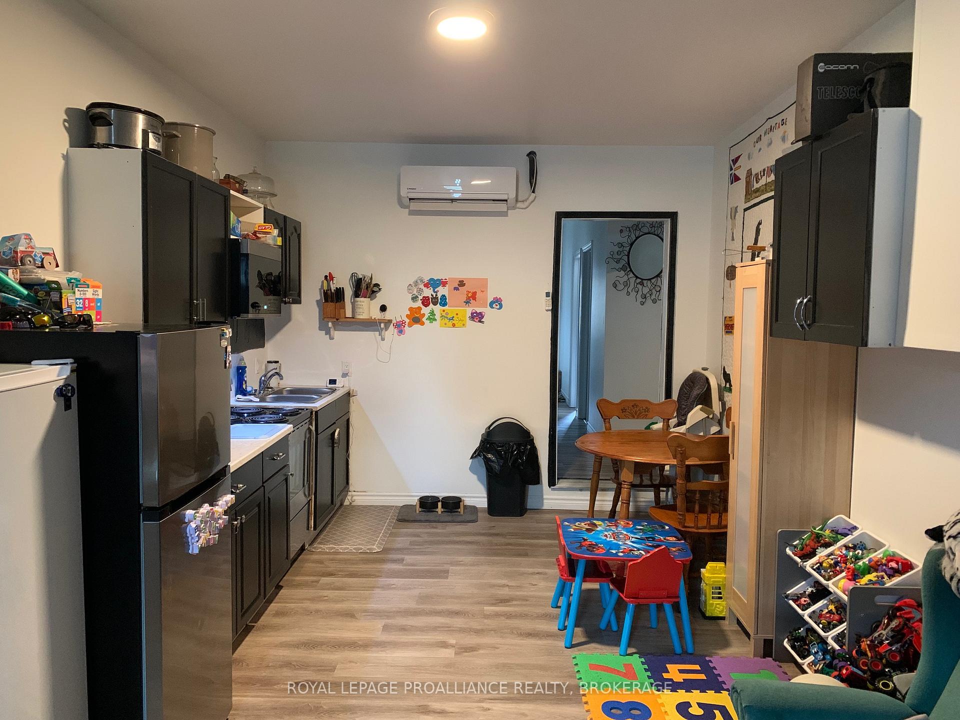 Photo 22 of 115 Superior Drive, Loyalist, Amherstview — HOMEH
