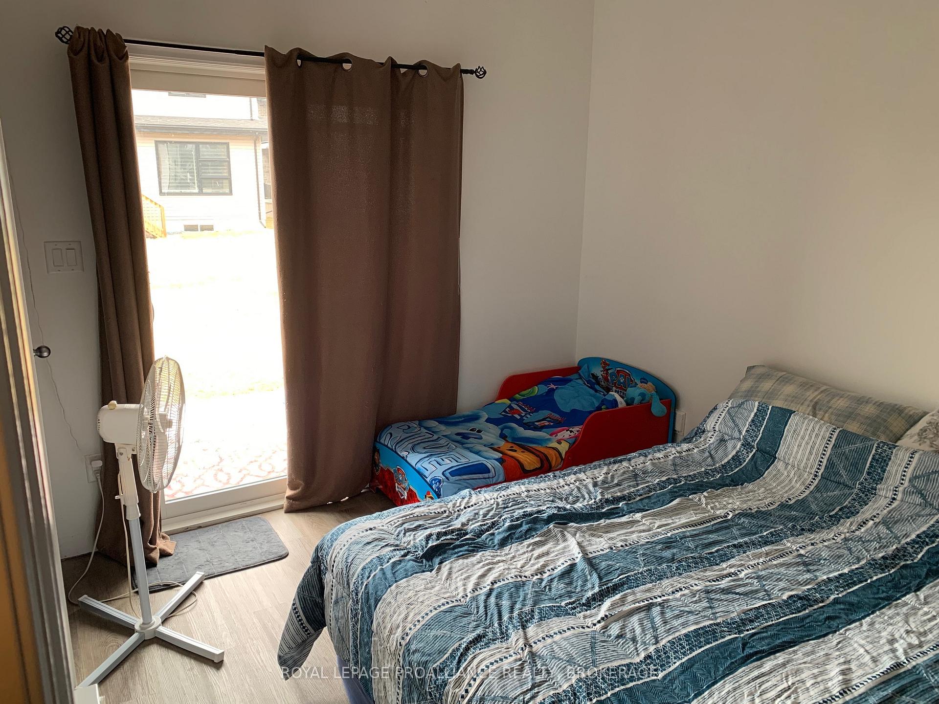 Photo 24 of 115 Superior Drive, Loyalist, Amherstview — HOMEH