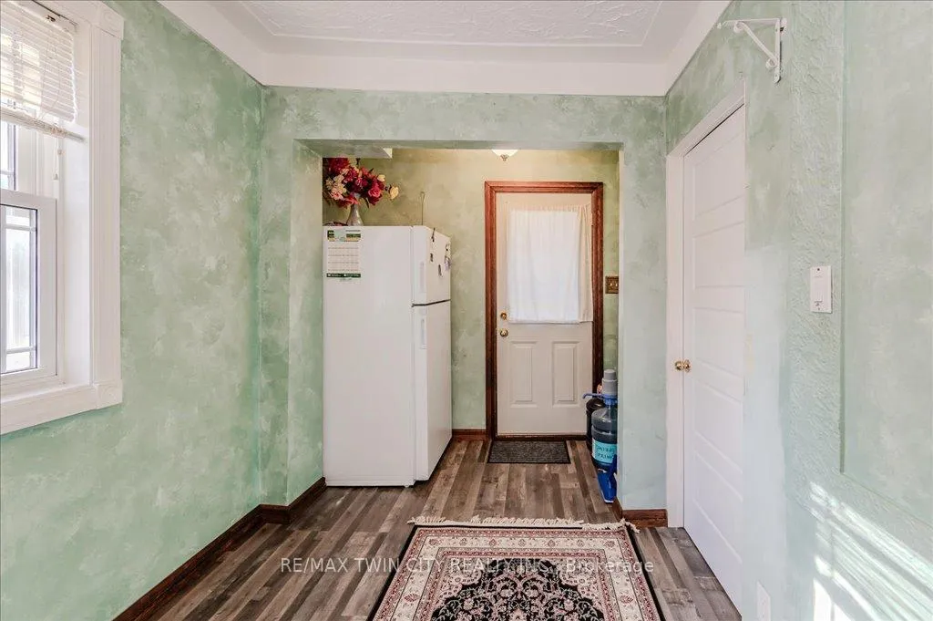 Photo 4 of 478 Greenfield Avenue, Kitchener — HOMEH